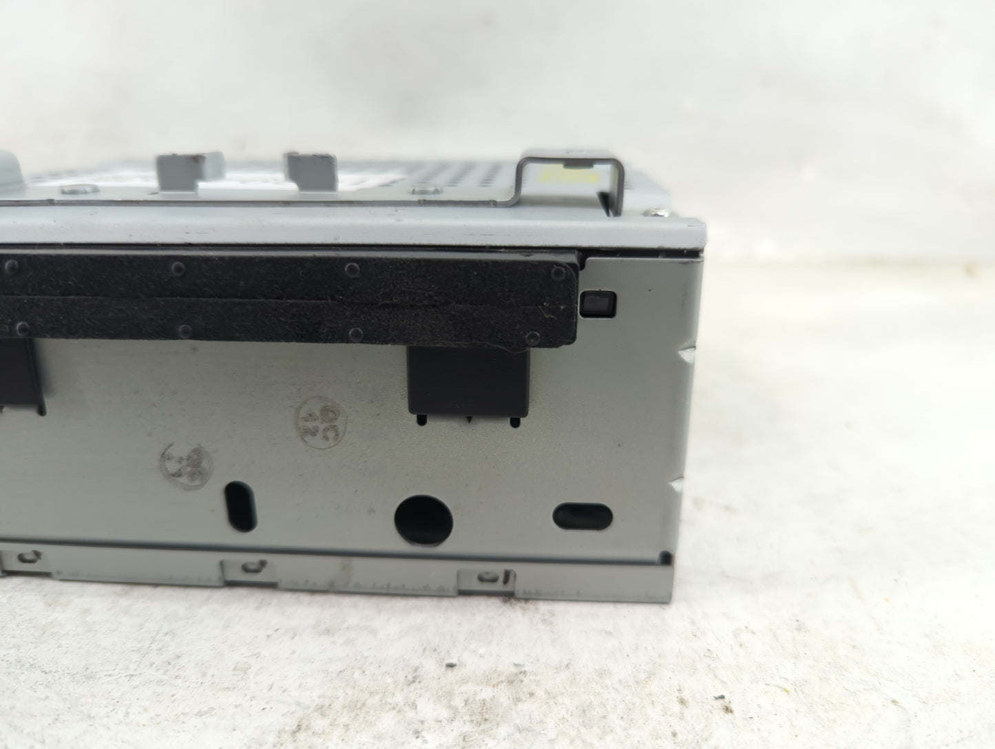2018-2019 Ford Fiesta Radio AM FM Cd Player Receiver Replacement P/N:D2BT-19C107-EN Fits Fits 2018 2019 OEM Used Auto Parts 