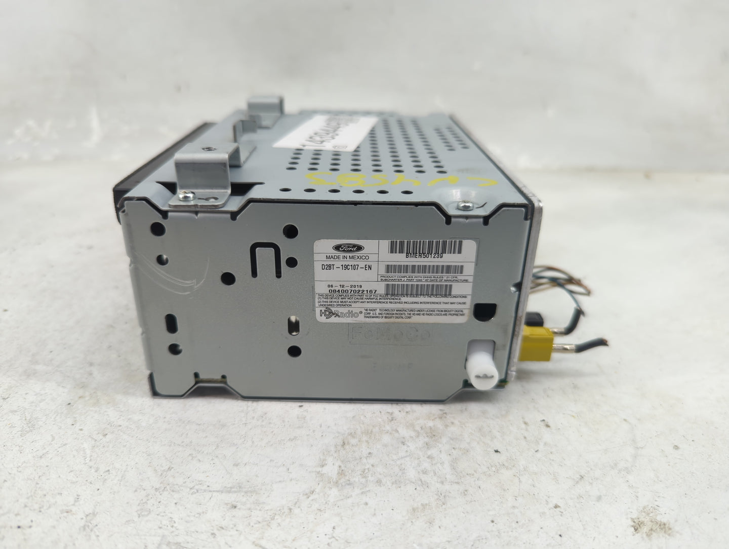 2018-2019 Ford Fiesta Radio AM FM Cd Player Receiver Replacement P/N:D2BT-19C107-EN Fits Fits 2018 2019 OEM Used Auto Parts 