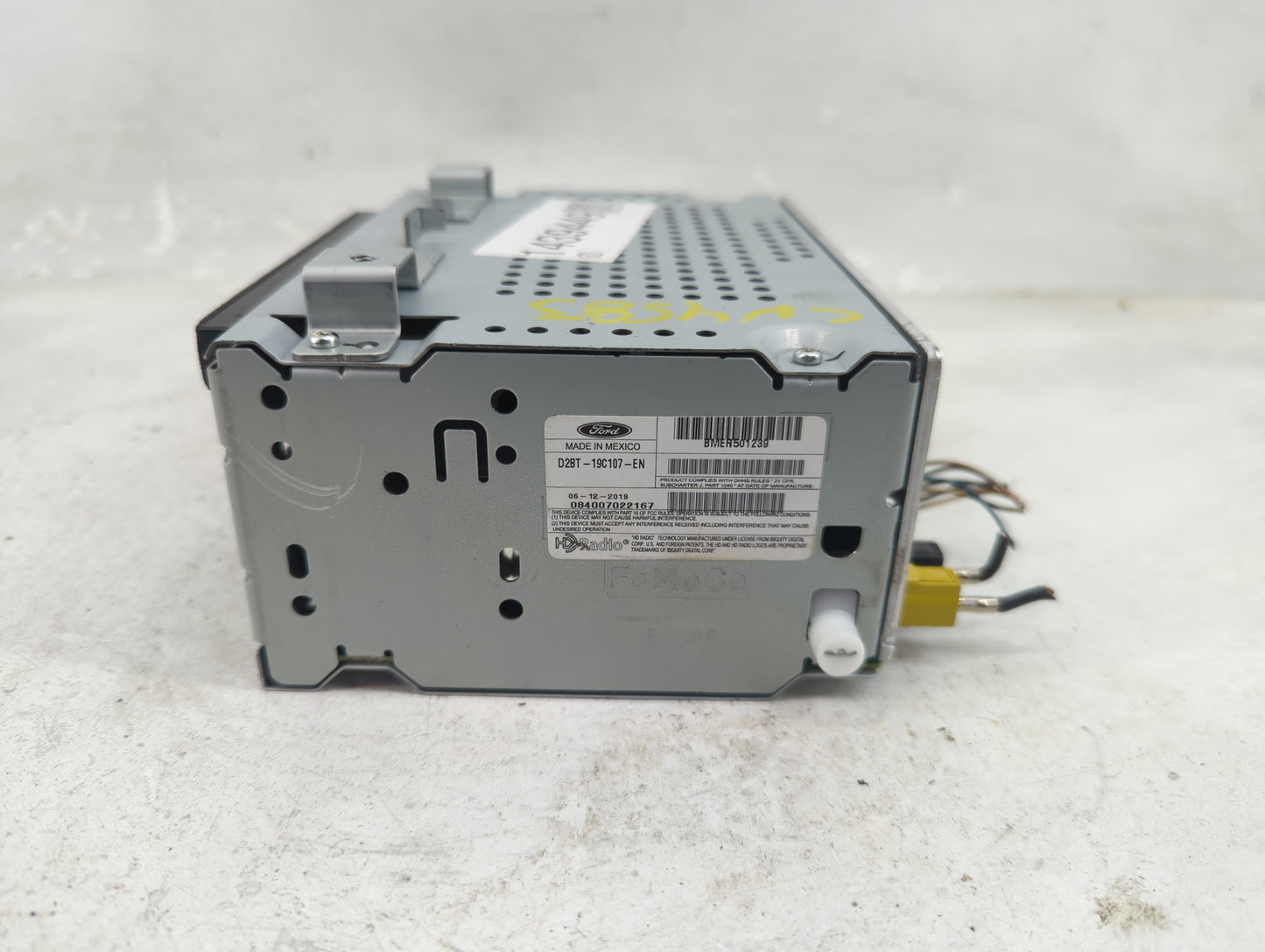 2018-2019 Ford Fiesta Radio AM FM Cd Player Receiver Replacement P/N:D2BT-19C107-EN Fits Fits 2018 2019 OEM Used Auto Parts 