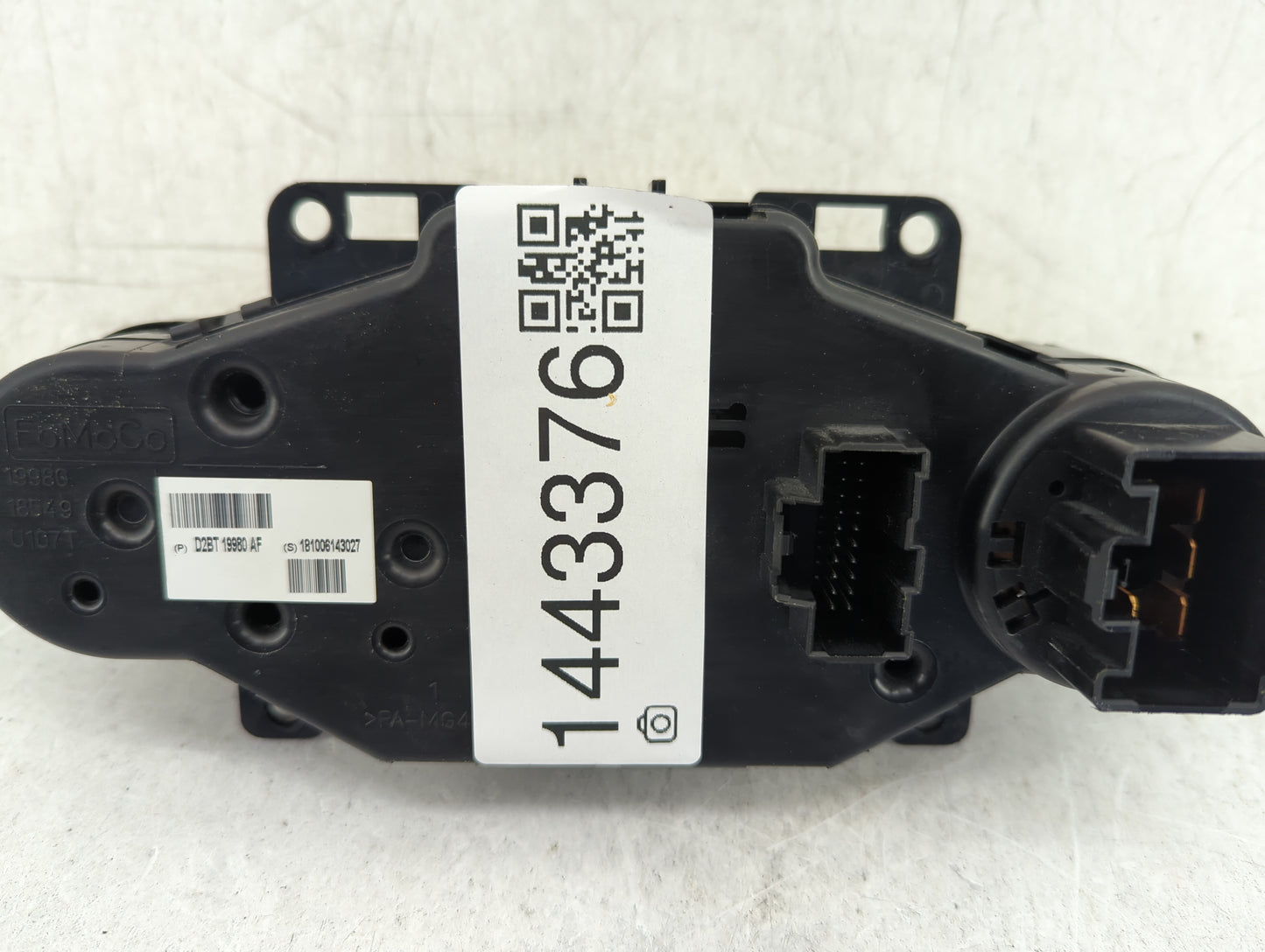 2014-2019 Ford Fiesta Climate Control Module Temperature AC/Heater Replacement P/N:D2BT 19980 AF Fits OEM Used Auto Parts - 