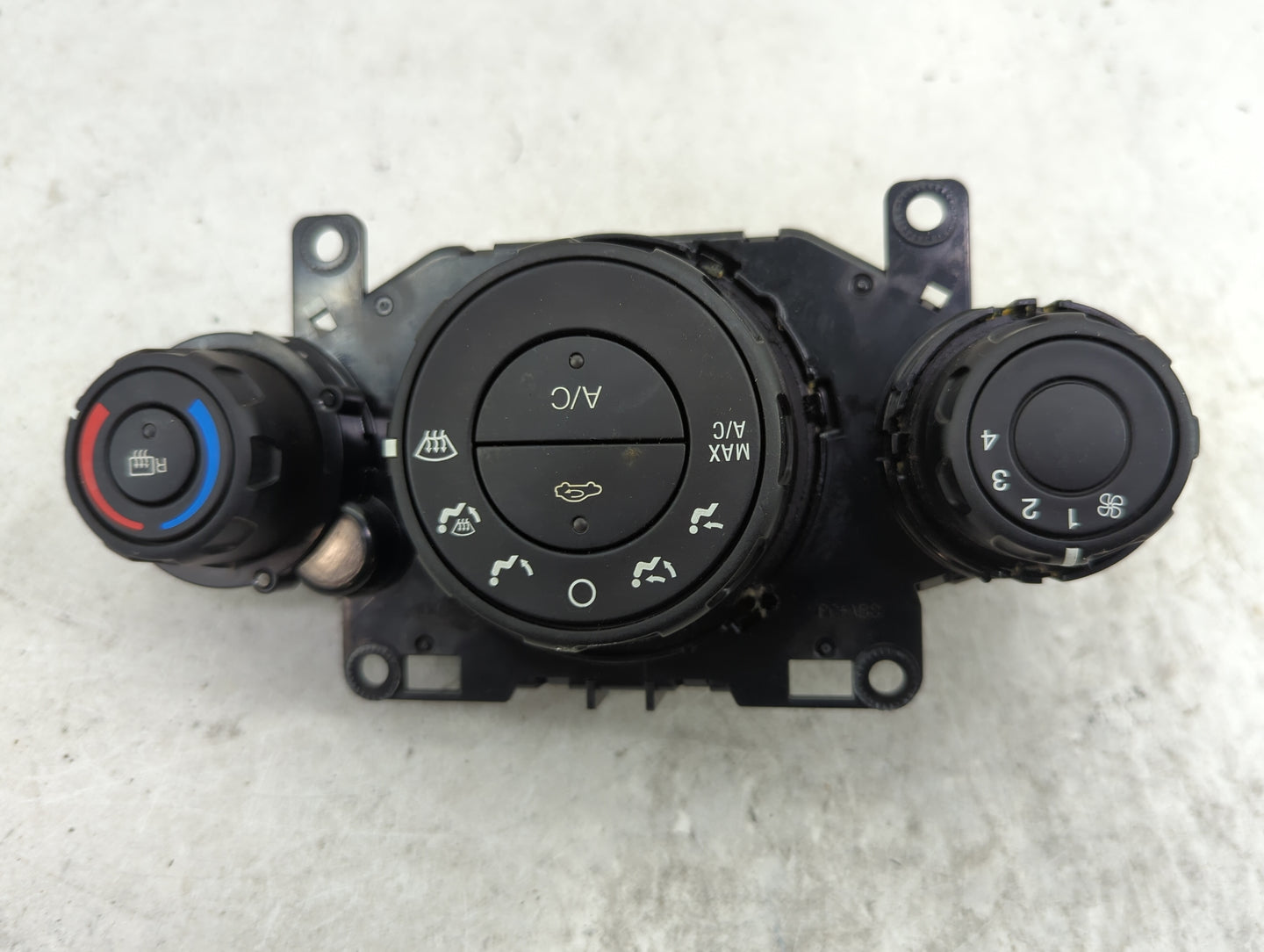 2014-2019 Ford Fiesta Climate Control Module Temperature AC/Heater Replacement P/N:D2BT 19980 AF Fits OEM Used Auto Parts - 
