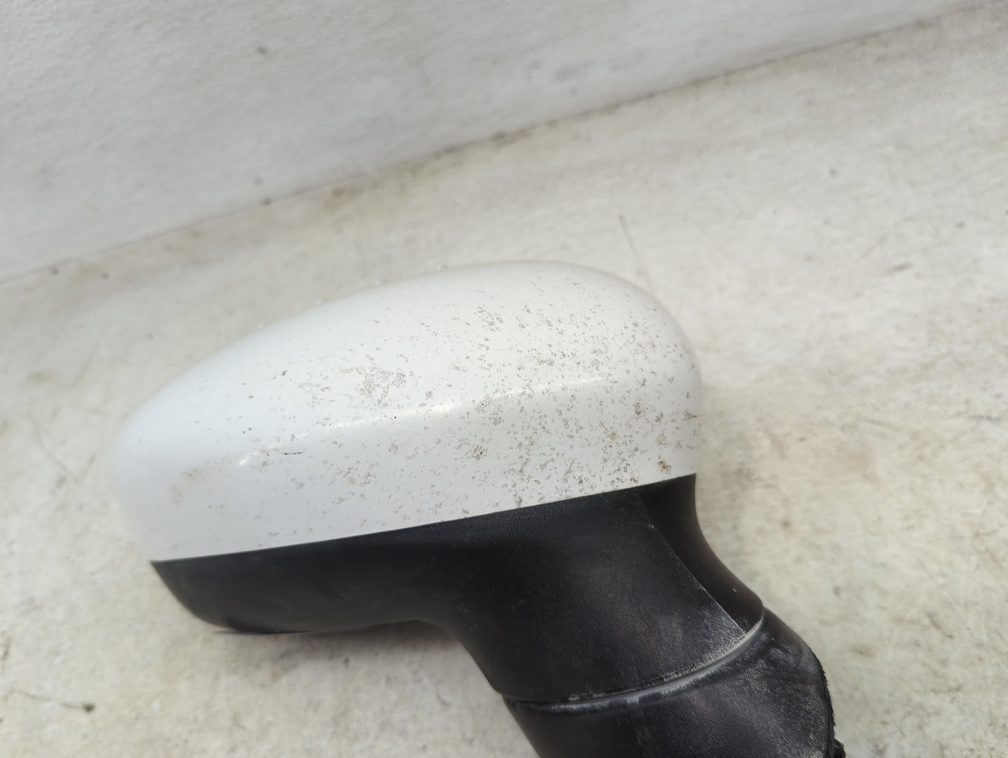 2011-2019 Ford Fiesta Passenger Side View Mirror - Right Door Mirror OEM Used - Oemusedautoparts1.com