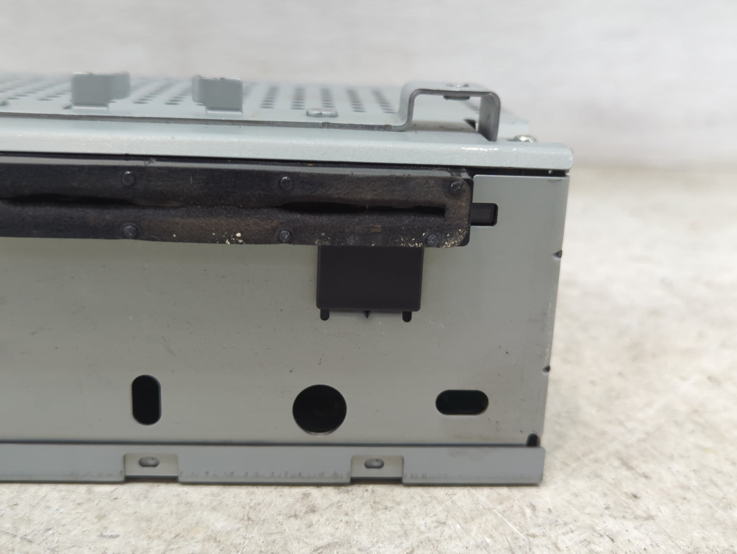 2018-2019 Ford Fiesta Radio AM FM Cd Player Receiver Replacement P/N:D2BT-19C107-EN BMER300703 Fits Fits 2018 2019 OEM Used 