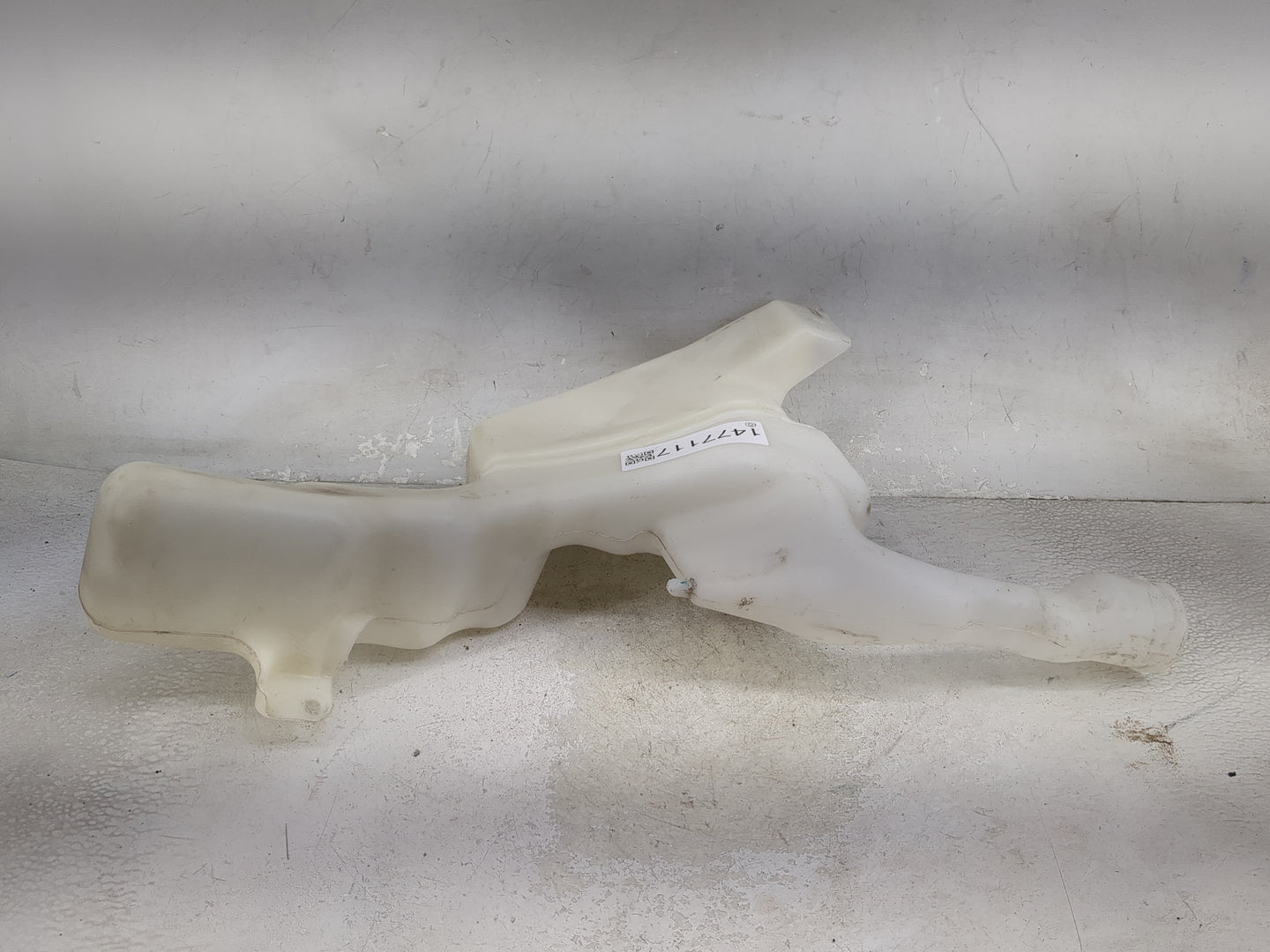 2011-2019 Ford Fiesta Windshield Washer Fluid Reservoir Bottle Oem 1477117 - Oemusedautoparts1.com