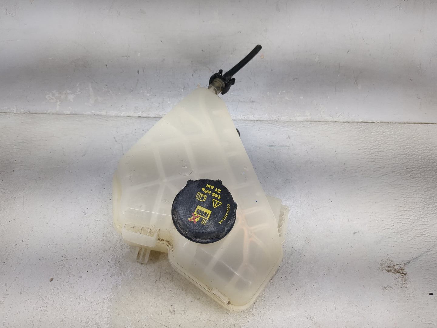 2011-2019 Ford Fiesta Radiator Coolant Overflow Expansion Tank Bottle 1477138 - Oemusedautoparts1.com