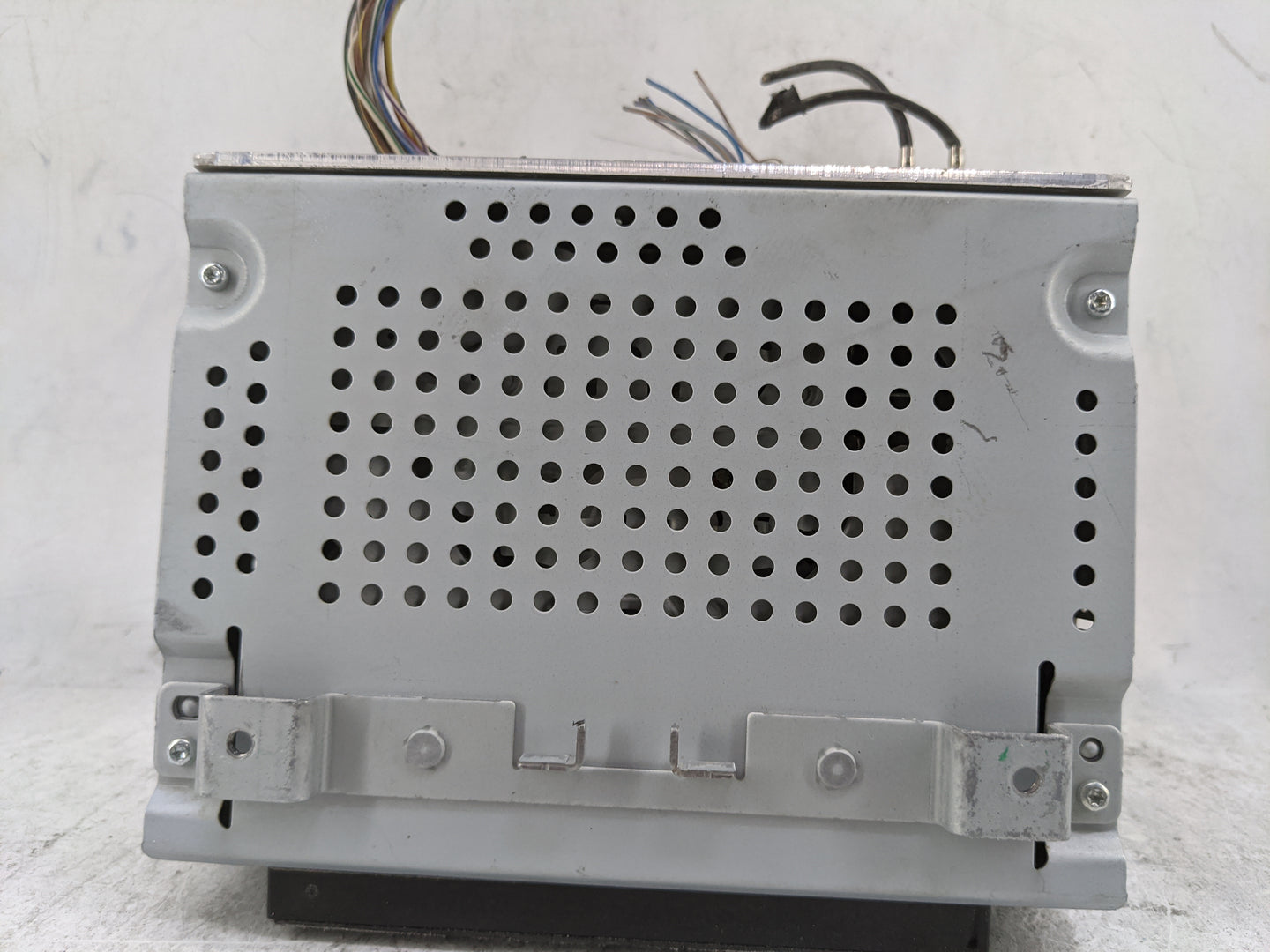 2018-2019 Ford Fiesta Radio AM FM Cd Player Receiver Replacement P/N:D2BT-19C107-EN BMER004384 Fits Fits 2018 2019 OEM Used 