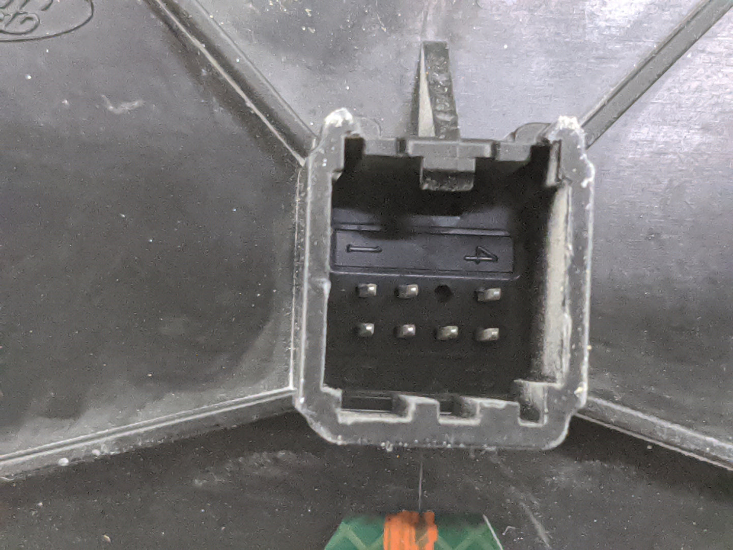 2016-2019 Ford Fiesta Radio Control Panel 1477797 - Oemusedautoparts1.com