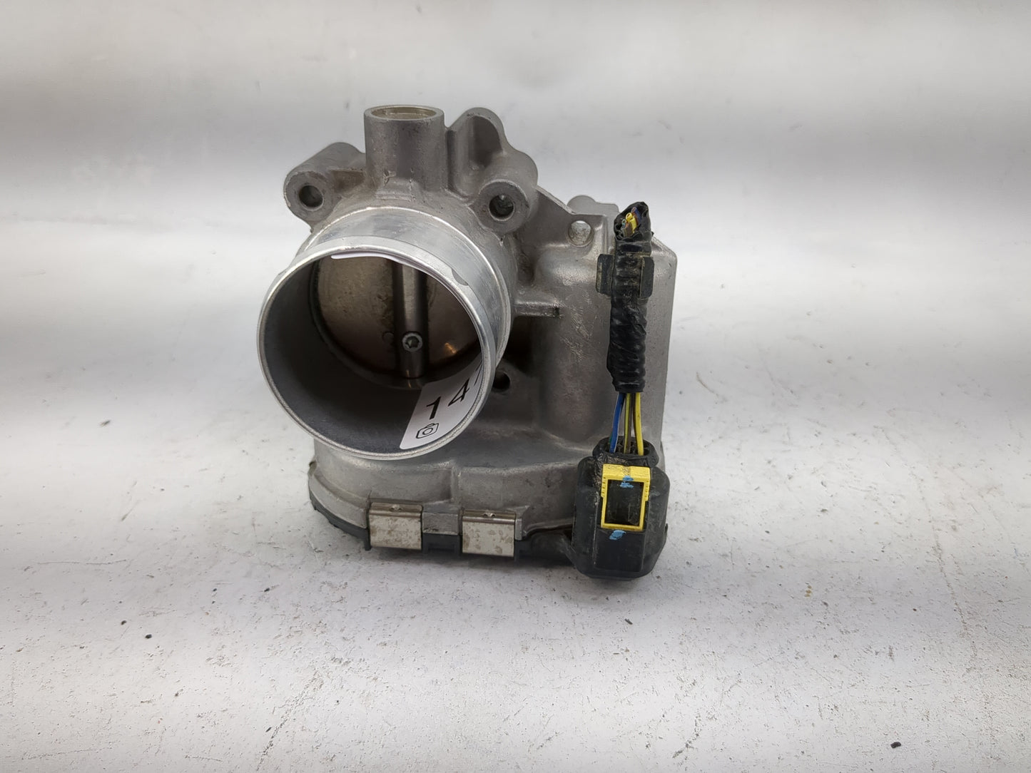 2014-2019 Ford Fiesta Throttle Body P/N:7S7G-9F991-CA 0280750535 Fits Fits 2013 2014 2015 2016 2017 2018 2019 OEM Used Auto 