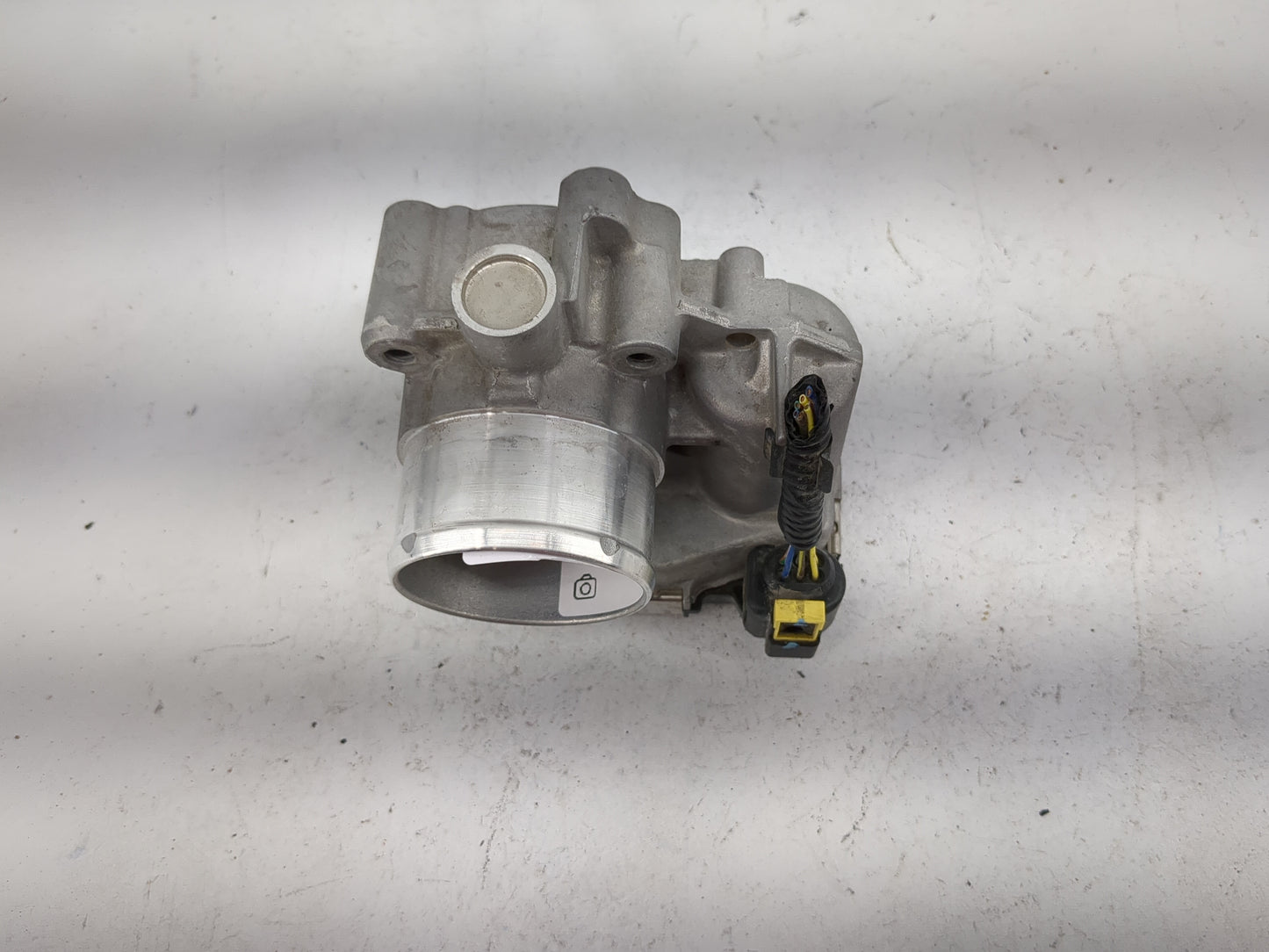 2014-2019 Ford Fiesta Throttle Body P/N:7S7G-9F991-CA 0280750535 Fits Fits 2013 2014 2015 2016 2017 2018 2019 OEM Used Auto 