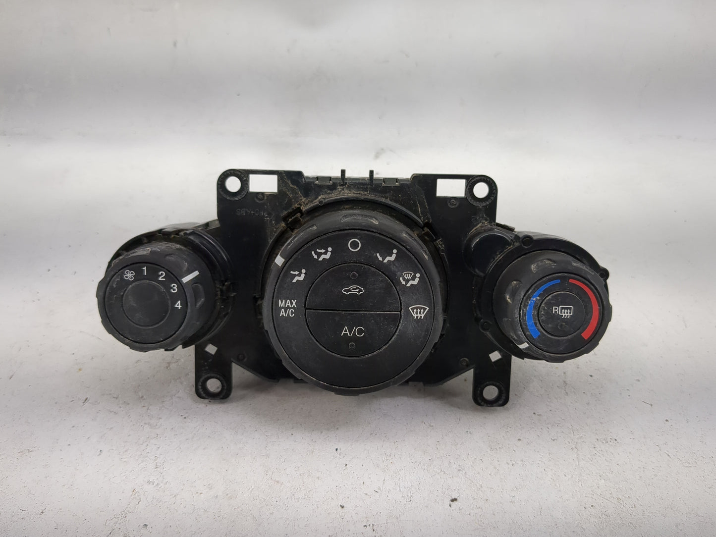2014-2019 Ford Fiesta Climate Control Module Temperature AC/Heater Replacement P/N:D2BT 19980 AF Fits OEM Used Auto Parts - 