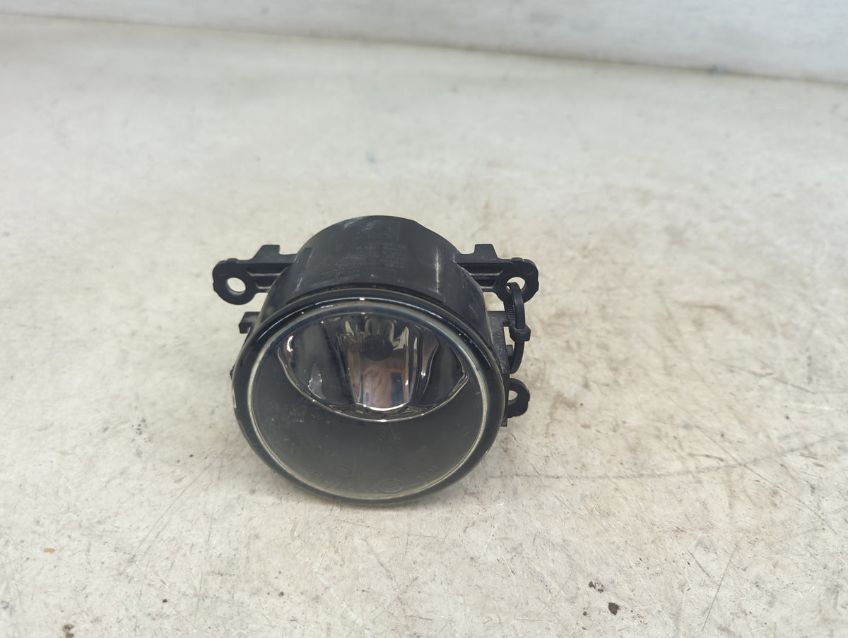 2019 Ford Fiesta Passenger Right Oem Front Light Lamp Black - Oemusedautoparts1.com