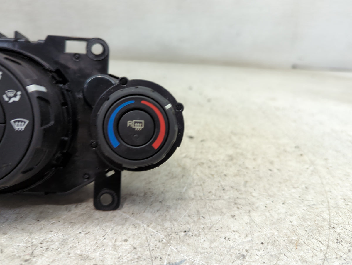2014-2019 Ford Fiesta Climate Control Module Temperature AC/Heater Replacement P/N:D2BT19980AF Fits OEM Used Auto Parts - Oe