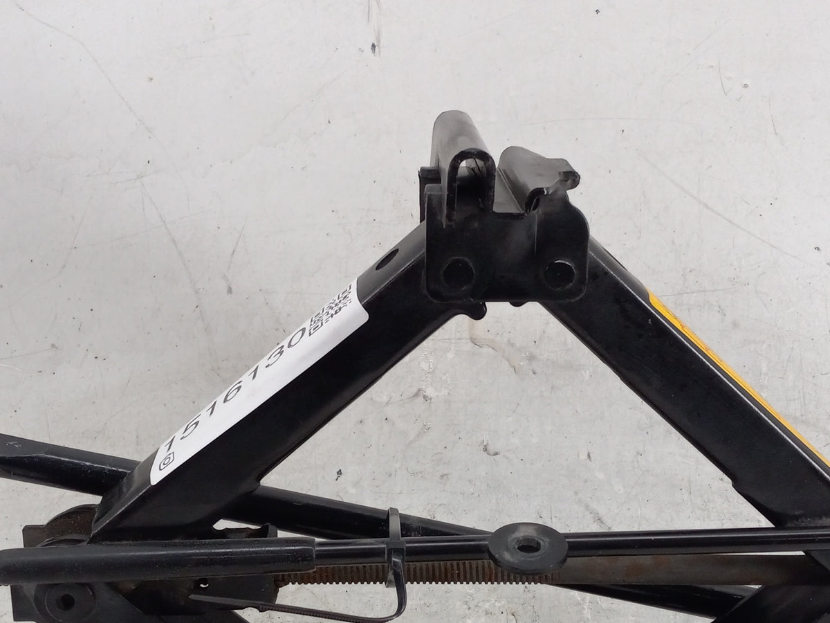 2019 Ford Fiesta Spare Scissor Car Jack 1516130 - Oemusedautoparts1.com