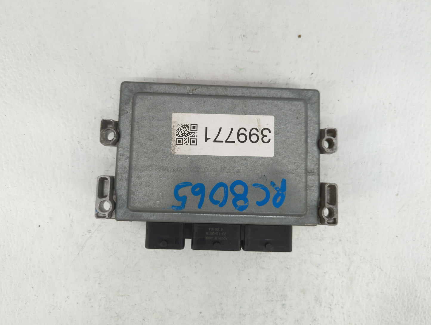 2019 Ford Fiesta PCM Engine Control Computer ECU ECM PCU OEM P/N:KA6A-12A650-BD KA6A-12A650-AC, KA6A-12A650-AD Fits OEM Used