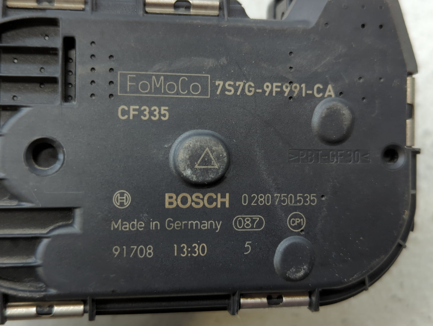 2014-2019 Ford Fiesta Throttle Body P/N:7S7G-9F991-CA Fits Fits 2013 2014 2015 2016 2017 2018 2019 OEM Used Auto Parts - Oem