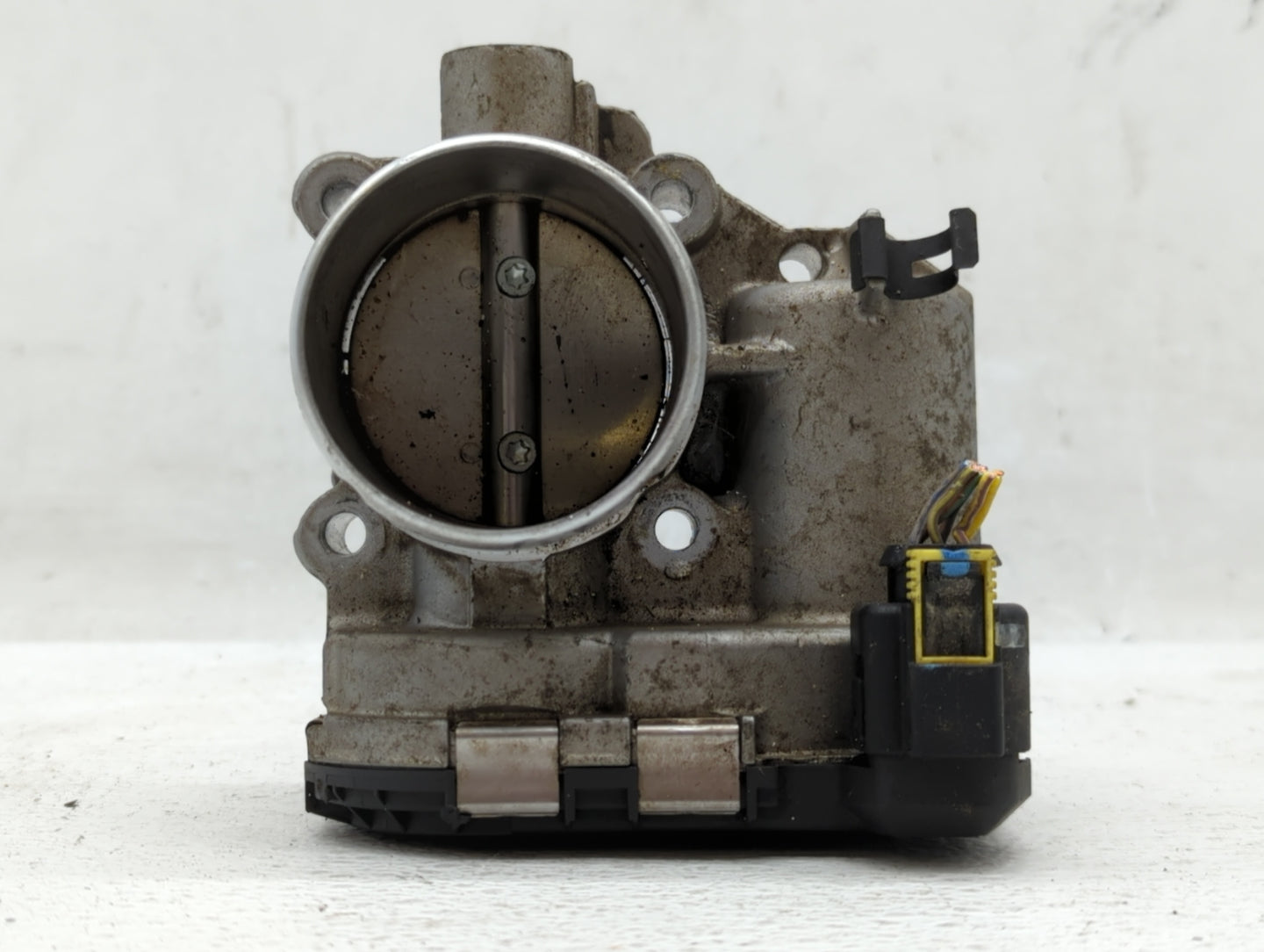 2014-2019 Ford Fiesta Throttle Body P/N:7S7G-9F991-CA Fits Fits 2013 2014 2015 2016 2017 2018 2019 OEM Used Auto Parts - Oem