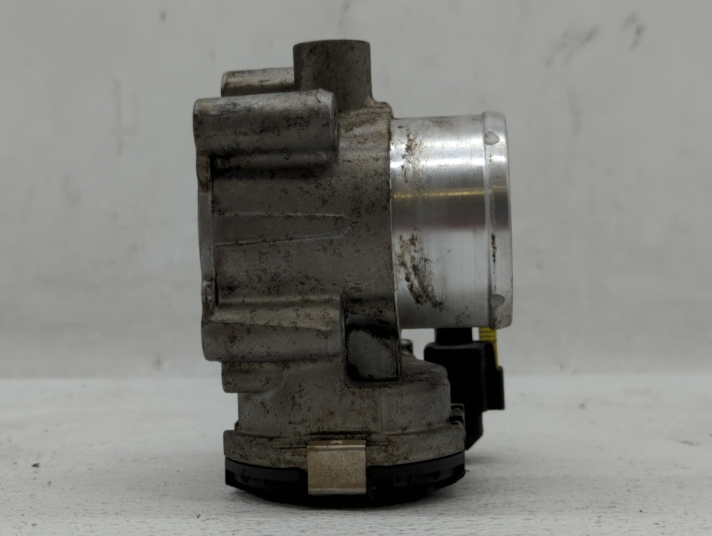 2014-2019 Ford Fiesta Throttle Body P/N:7S7G-9F991-CA Fits Fits 2013 2014 2015 2016 2017 2018 2019 OEM Used Auto Parts - Oem