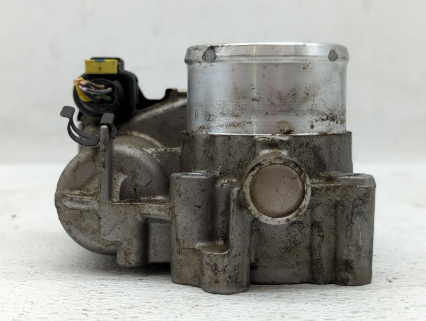 2014-2019 Ford Fiesta Throttle Body P/N:7S7G-9F991-CA Fits Fits 2013 2014 2015 2016 2017 2018 2019 OEM Used Auto Parts - Oem