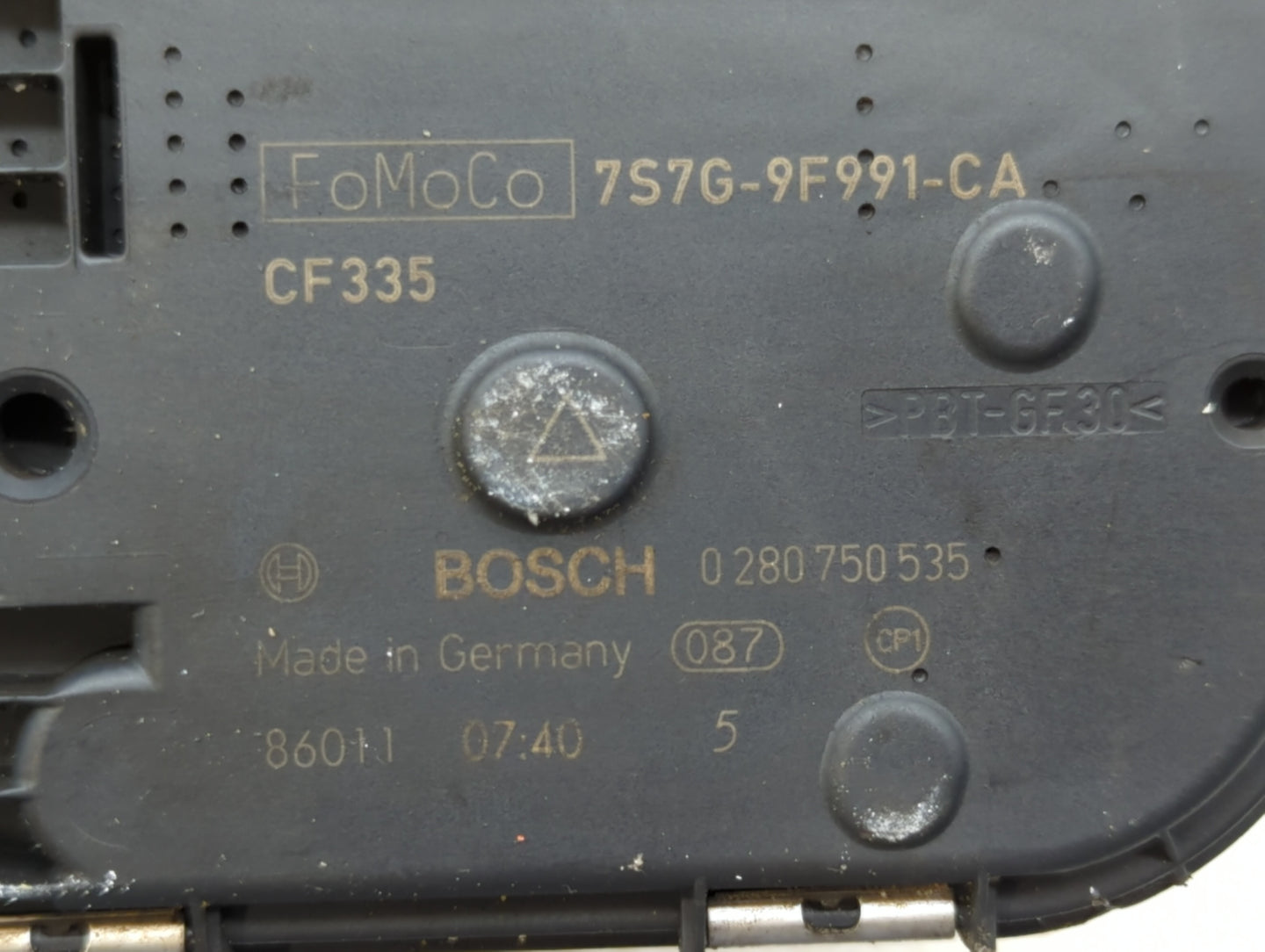 2014-2019 Ford Fiesta Throttle Body P/N:7S7G-9F991-CA Fits Fits 2013 2014 2015 2016 2017 2018 2019 OEM Used Auto Parts - Oem