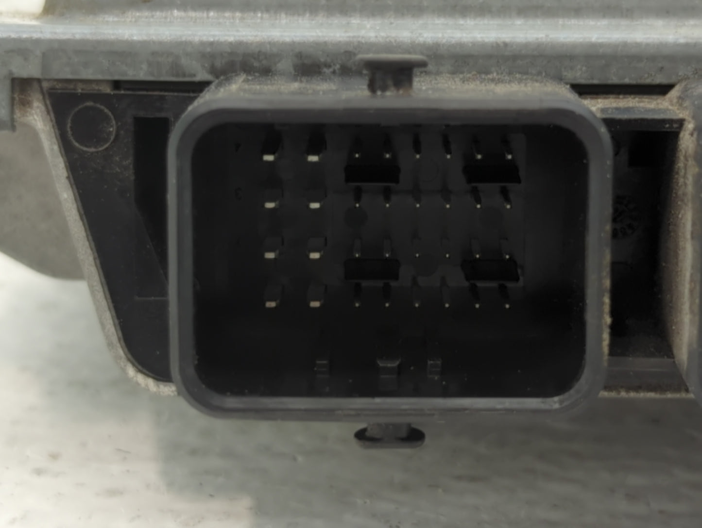 2019 Ford Fiesta PCM Engine Control Computer ECU ECM PCU OEM P/N:KA6A-12A650-BD KA6A-12A650-AC, KA6A-12A650-AD Fits OEM Used