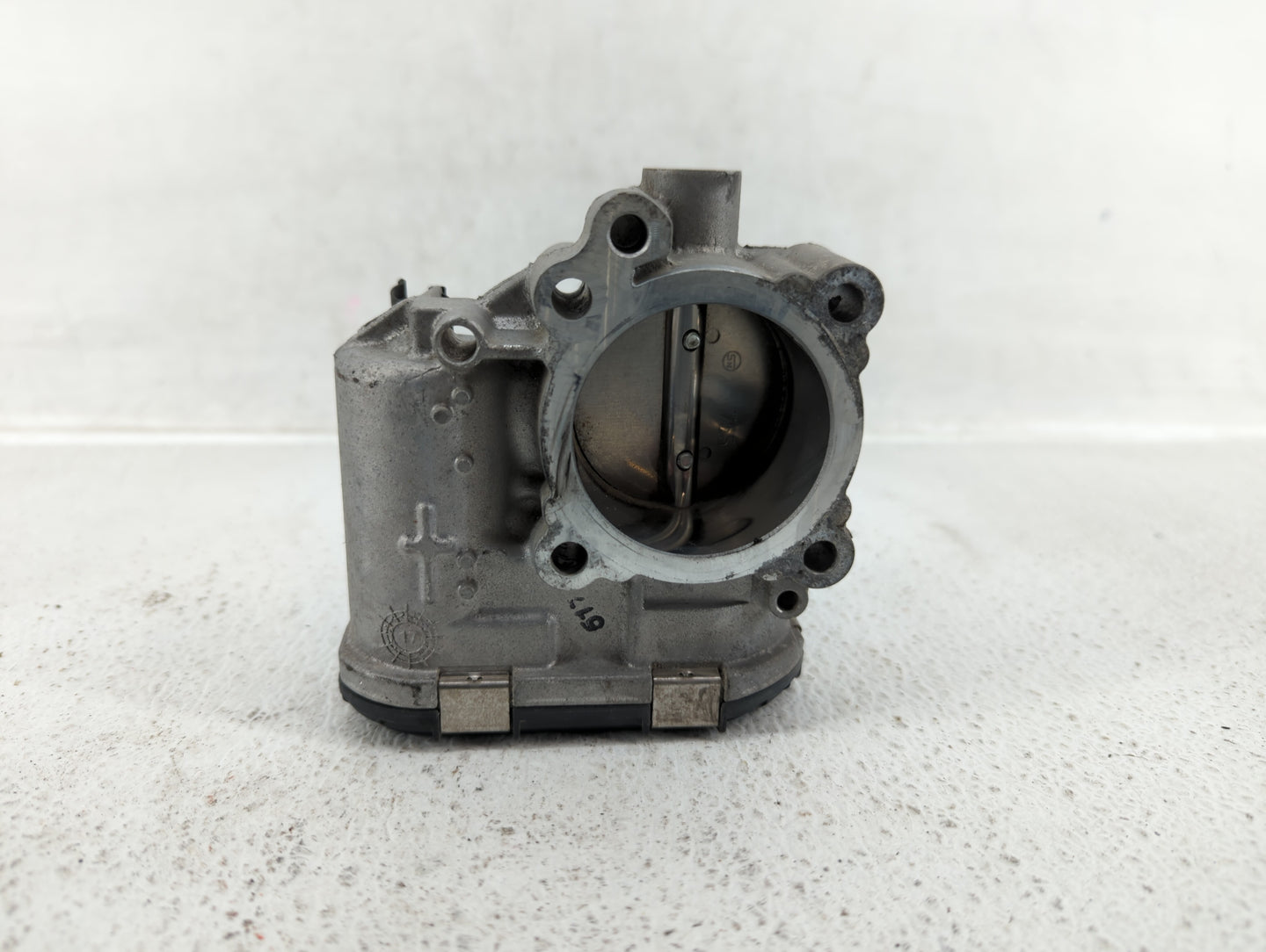 2014-2019 Ford Fiesta Throttle Body P/N:7S7G-9F991-CA Fits Fits 2013 2014 2015 2016 2017 2018 2019 OEM Used Auto Parts - Oem