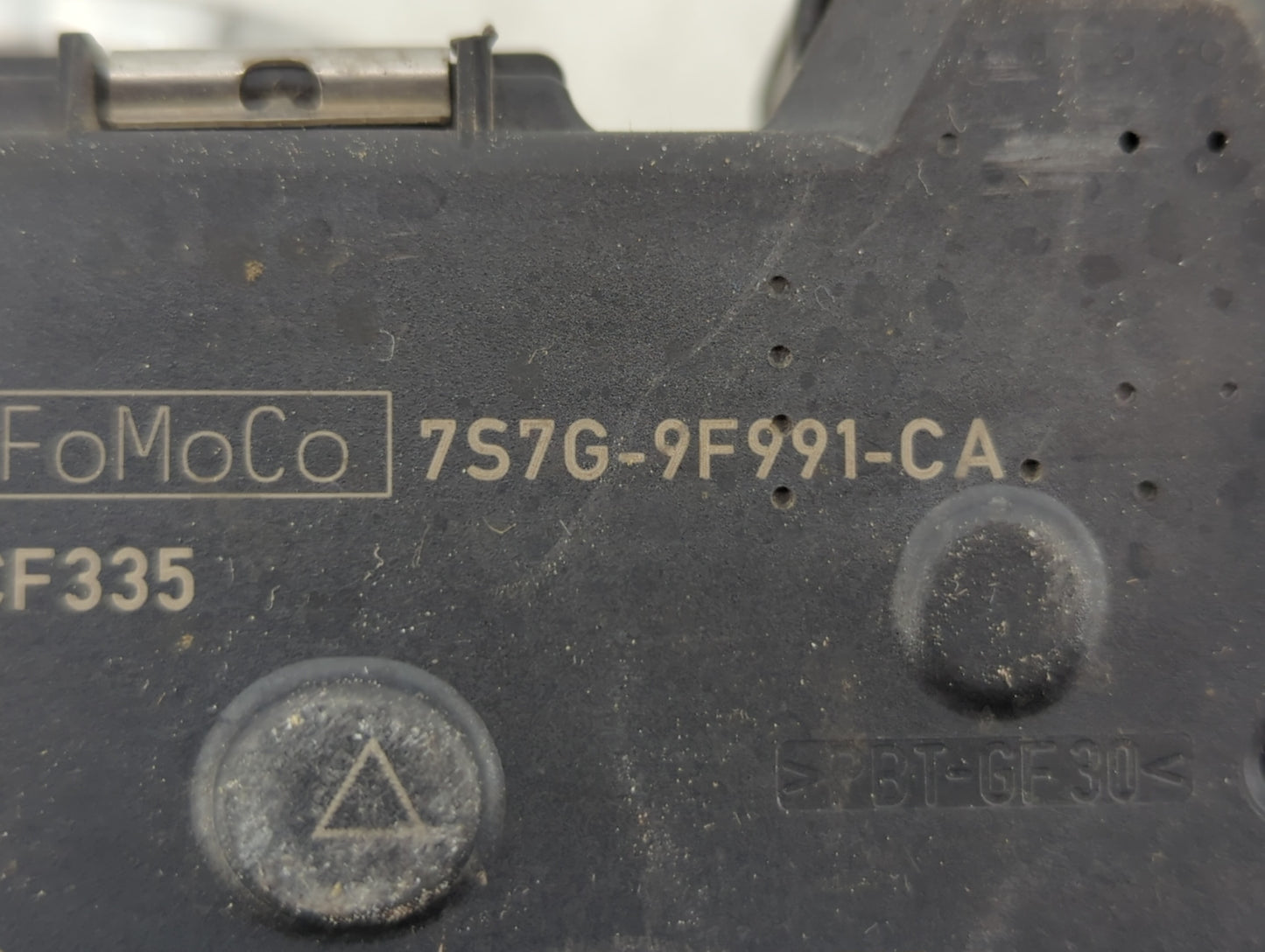 2014-2019 Ford Fiesta Throttle Body P/N:7S7G-9F991-CA Fits Fits 2013 2014 2015 2016 2017 2018 2019 OEM Used Auto Parts - Oem