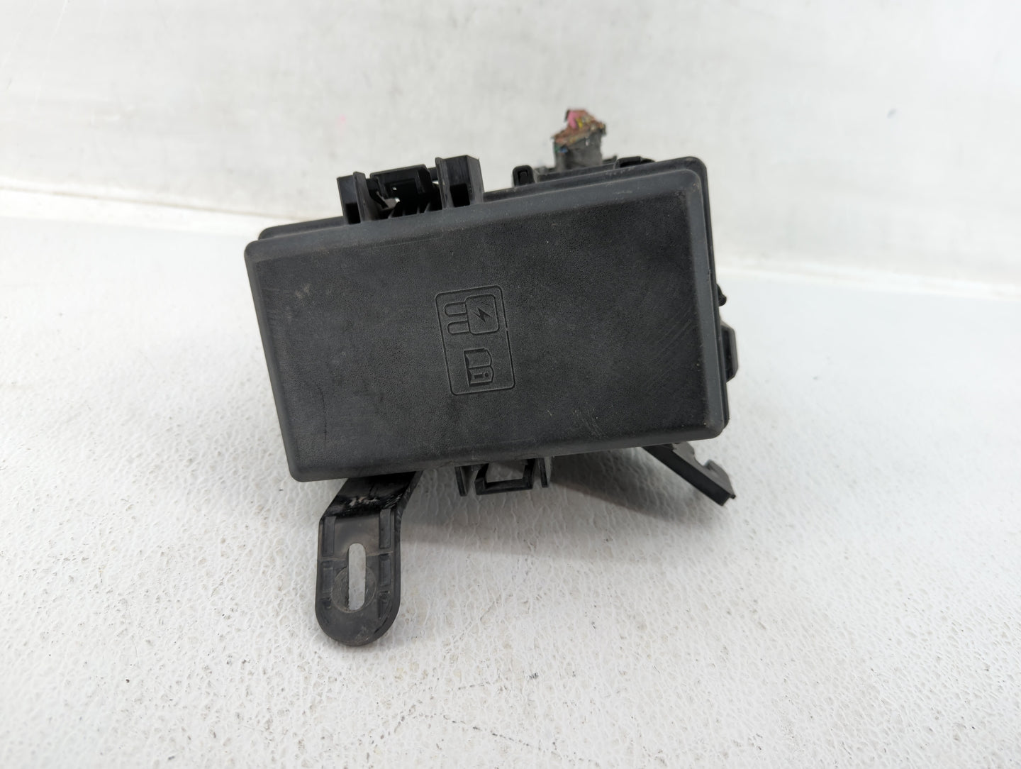 2014-2019 Ford Fiesta Fusebox Fuse Box Panel Relay Module Fits Fits 2014 2015 2016 2017 2018 2019 OEM Used Auto Parts - Oemu