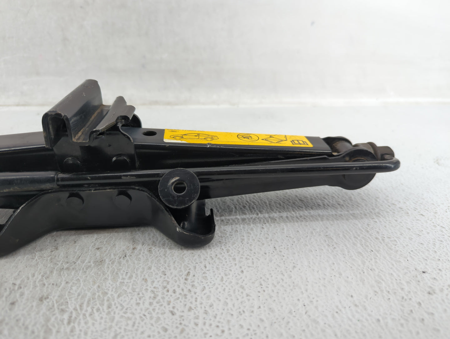 2019 Ford Fiesta Spare Scissor Car Jack - Oemusedautoparts1.com
