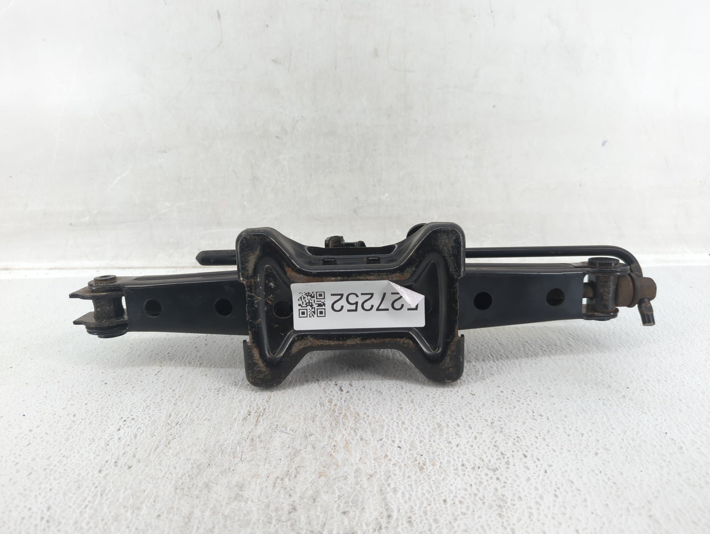 2019 Ford Fiesta Spare Scissor Car Jack - Oemusedautoparts1.com