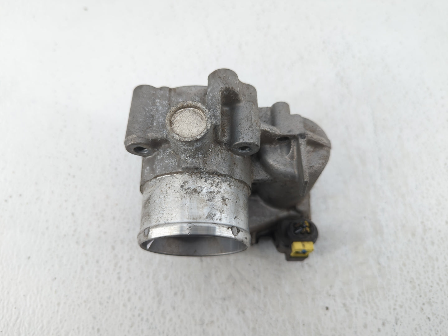 2014-2019 Ford Fiesta Throttle Body P/N:7S7G-9F991-CA Fits Fits 2013 2014 2015 2016 2017 2018 2019 OEM Used Auto Parts - Oem