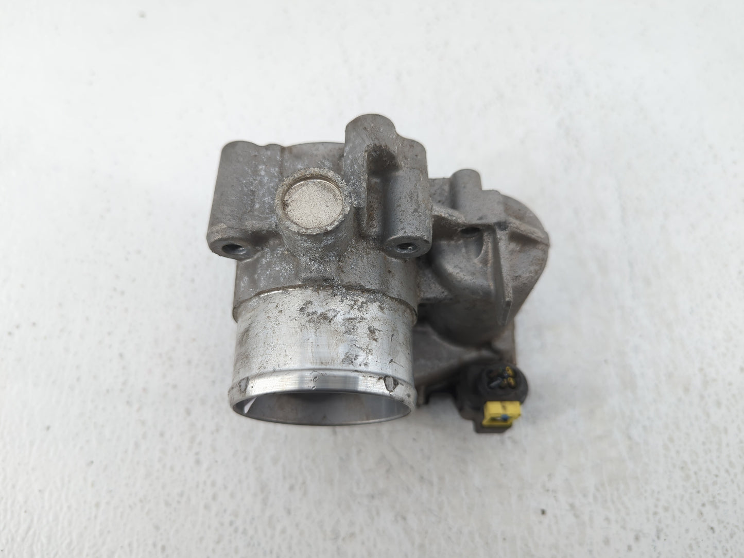 2014-2019 Ford Fiesta Throttle Body P/N:7S7G-9F991-CA Fits Fits 2013 2014 2015 2016 2017 2018 2019 OEM Used Auto Parts - Oem