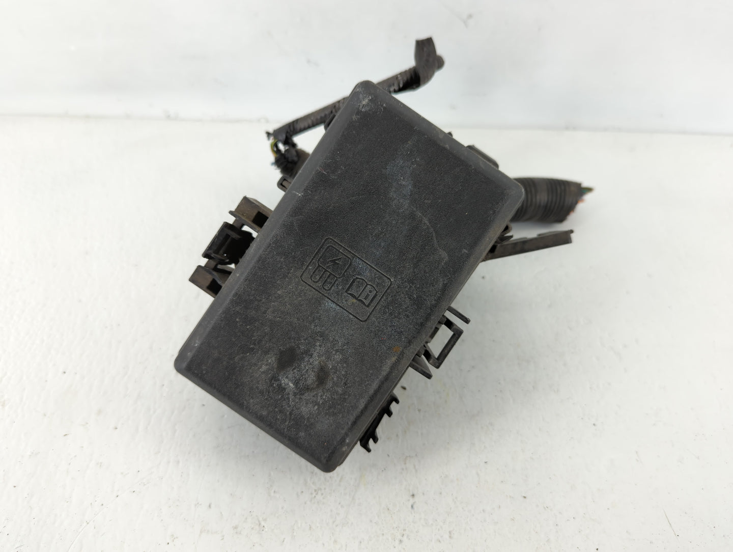 2014-2019 Ford Fiesta Fusebox Fuse Box Panel Relay Module P/N:6003447201 Fits Fits 2014 2015 2016 2017 2018 2019 OEM Used Au