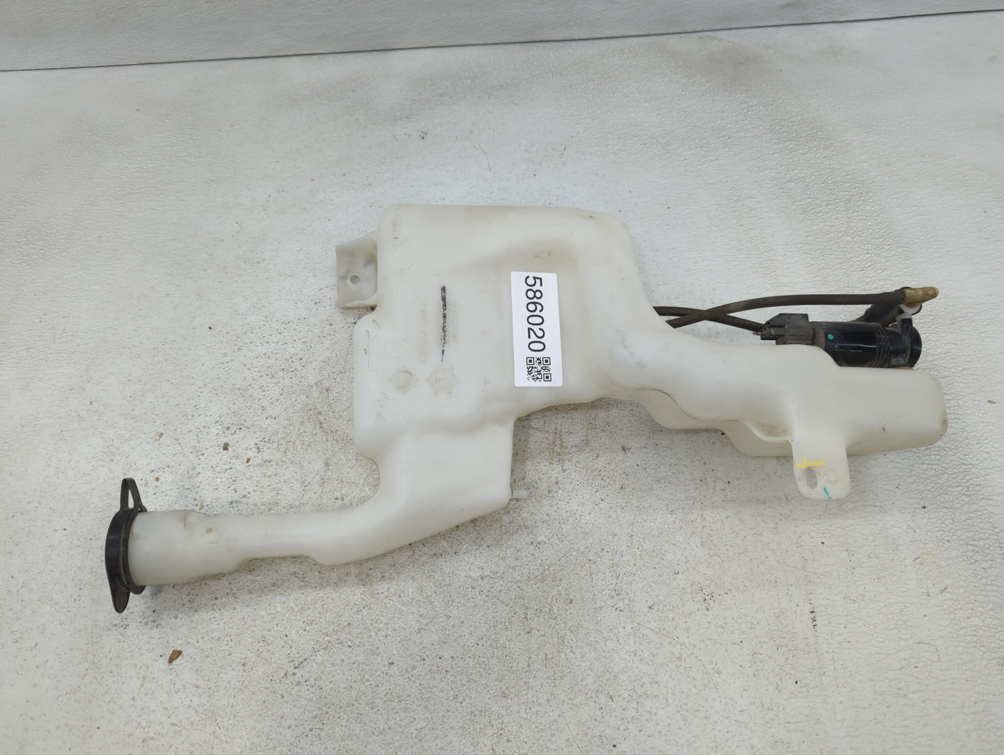 2011-2019 Ford Fiesta Windshield Washer Fluid Reservoir Bottle Oem - Oemusedautoparts1.com