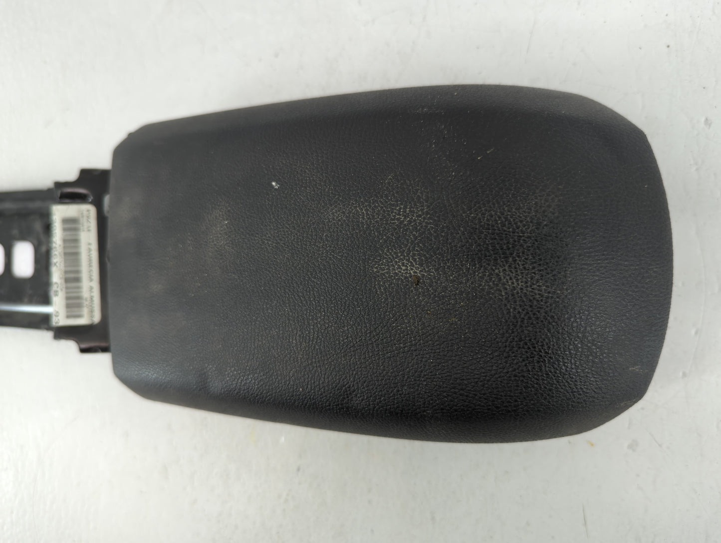 2019 Ford Fiesta Center Console Armrest Cover Lid Black - Oemusedautoparts1.com
