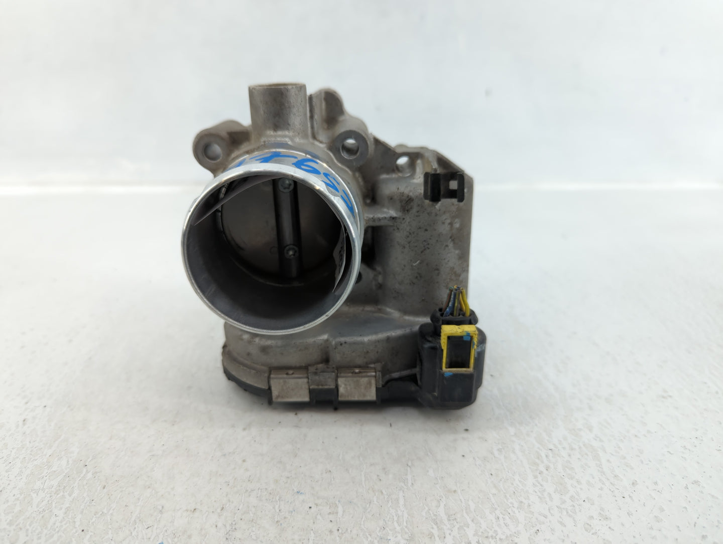 2014-2019 Ford Fiesta Throttle Body P/N:7S7G-9F991-CA Fits Fits 2013 2014 2015 2016 2017 2018 2019 OEM Used Auto Parts - Oem