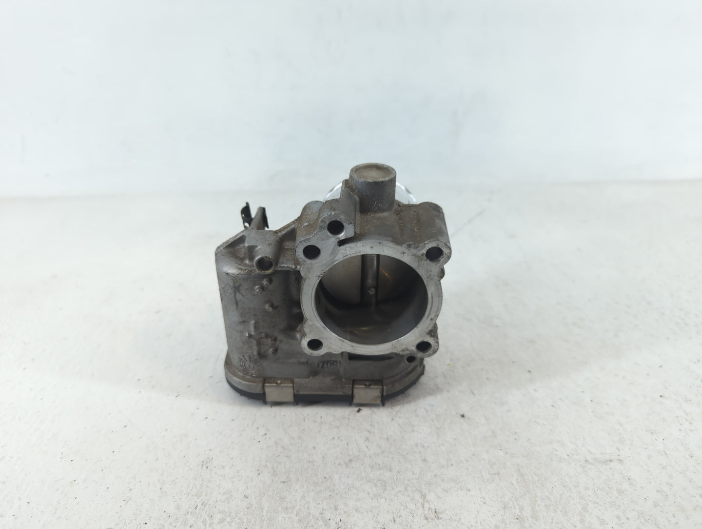 2014-2019 Ford Fiesta Throttle Body P/N:7S7G-9F991-CA Fits Fits 2013 2014 2015 2016 2017 2018 2019 OEM Used Auto Parts - Oem