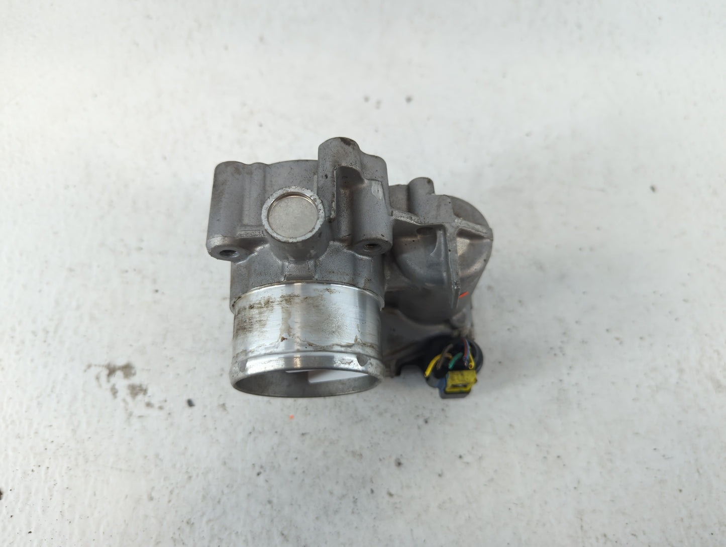 2014-2019 Ford Fiesta Throttle Body P/N:7S7G-9F991-CA Fits Fits 2013 2014 2015 2016 2017 2018 2019 OEM Used Auto Parts - Oem