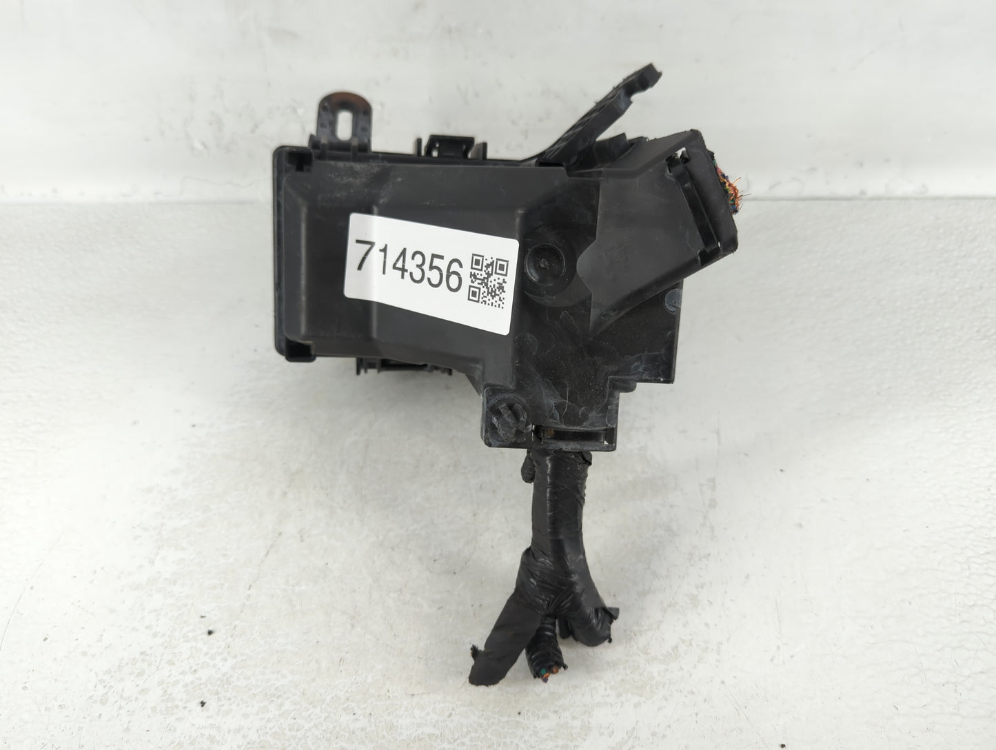 2014-2019 Ford Fiesta Fusebox Fuse Box Panel Relay Module P/N:4637-001 Fits Fits 2014 2015 2016 2017 2018 2019 OEM Used Auto
