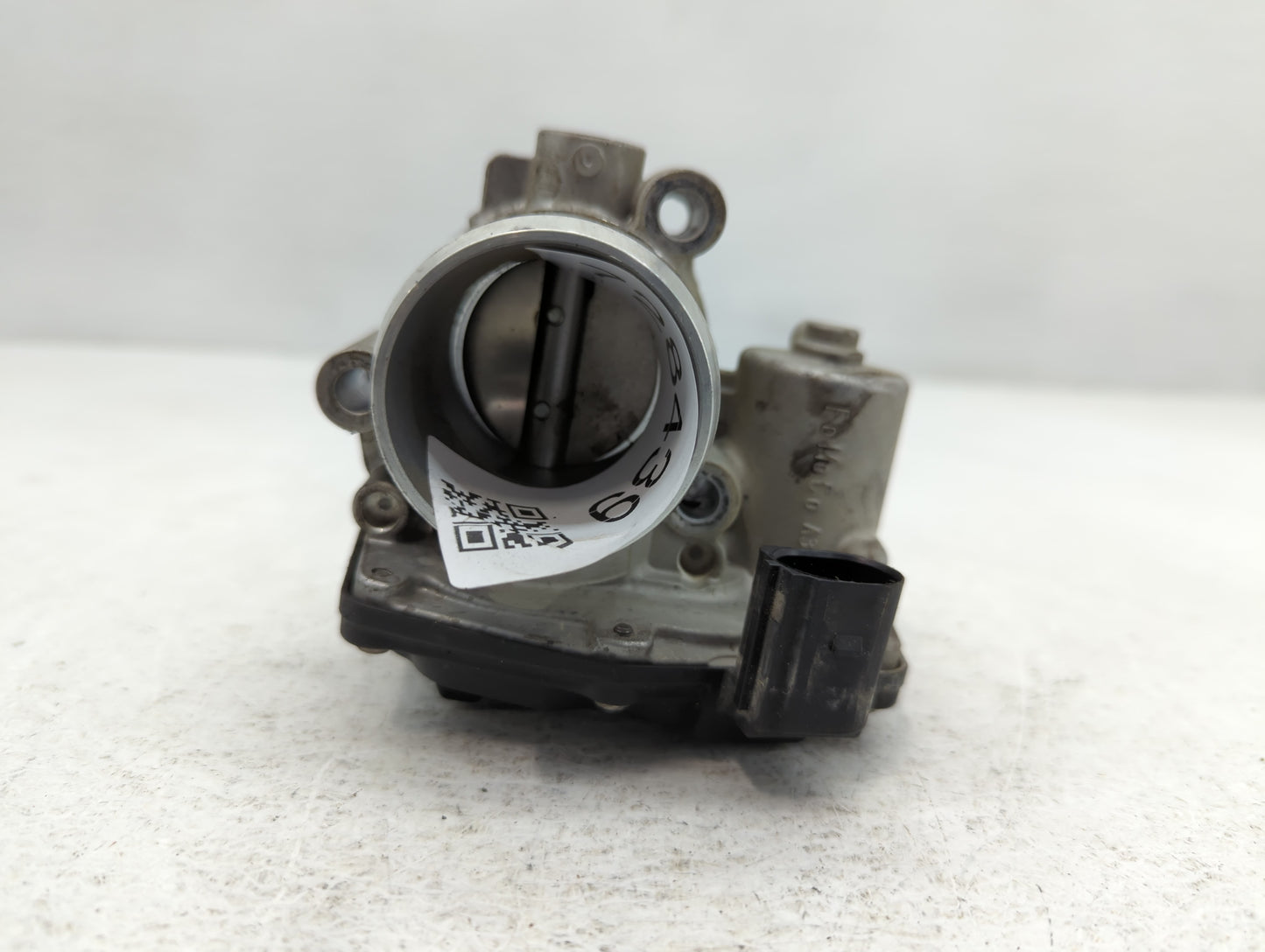 2014-2019 Ford Fiesta Throttle Body P/N:B18 023 2348 CM5G-9F991-GA Fits Fits 2013 2014 2015 2016 2017 2018 2019 OEM Used Aut