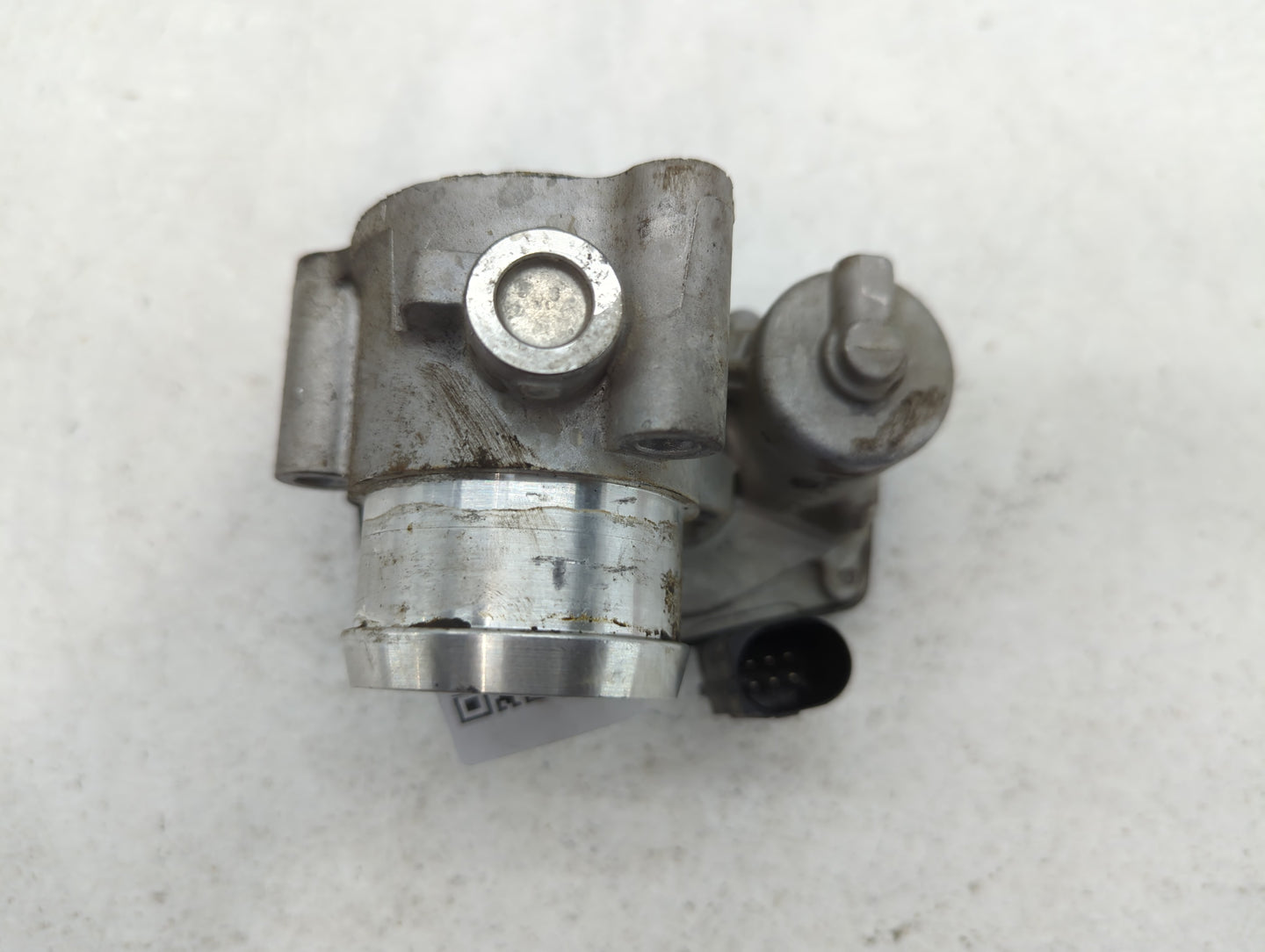 2014-2019 Ford Fiesta Throttle Body P/N:B18 023 2348 CM5G-9F991-GA Fits Fits 2013 2014 2015 2016 2017 2018 2019 OEM Used Aut