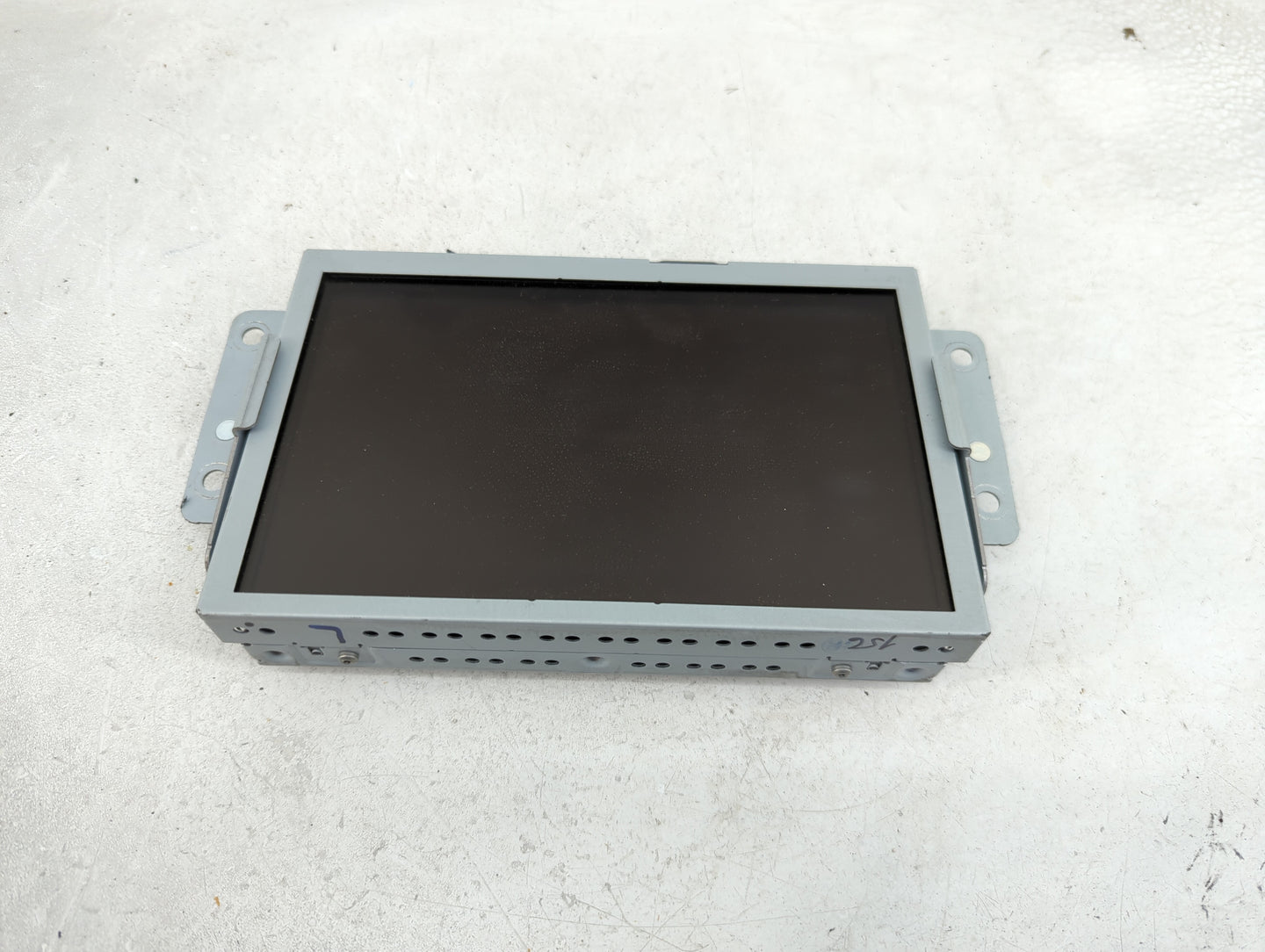2013-2019 Ford Flex Information Display Screen - Oemusedautoparts1.com