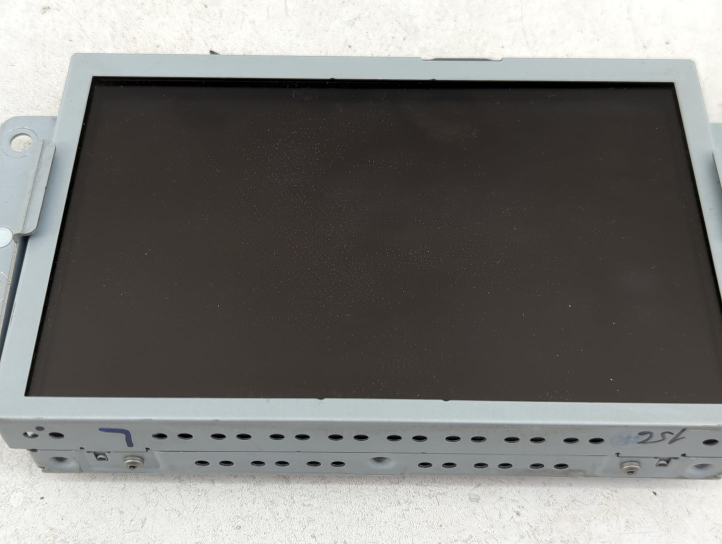 2013-2019 Ford Flex Information Display Screen - Oemusedautoparts1.com