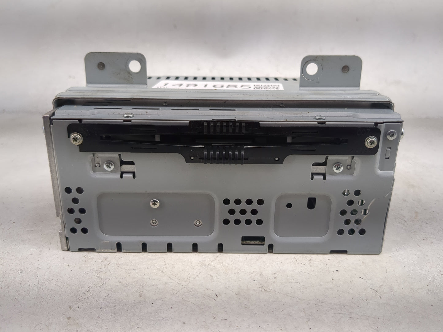 2016-2019 Ford Flex Radio AM FM Cd Player Receiver Replacement P/N:CQ-FJ32E6UMH Fits Fits 2016 2017 2018 2019 OEM Used Auto 