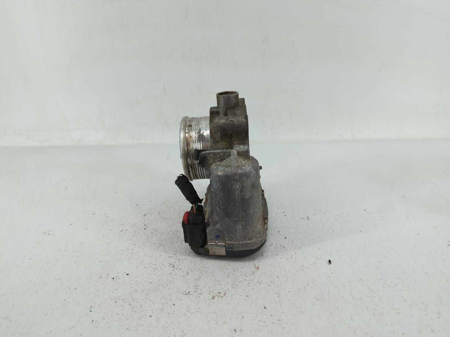 2014-2018 Ford Focus Throttle Body P/N:DS7E-9F991-BB Fits Fits 2014 2015 2016 2017 2018 2019 2020 2021 2022 OEM Used Auto Pa