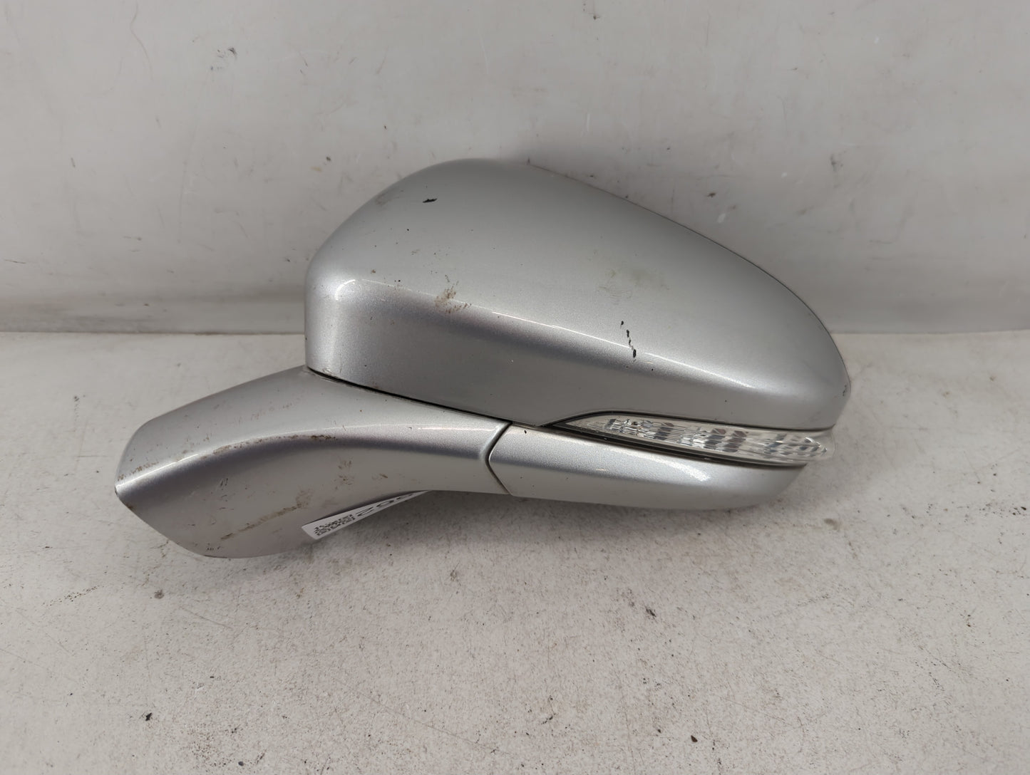 2019-2020 Ford Fusion Driver Side View Mirror - Left Door Mirror OEM Used - Oemusedautoparts1.com