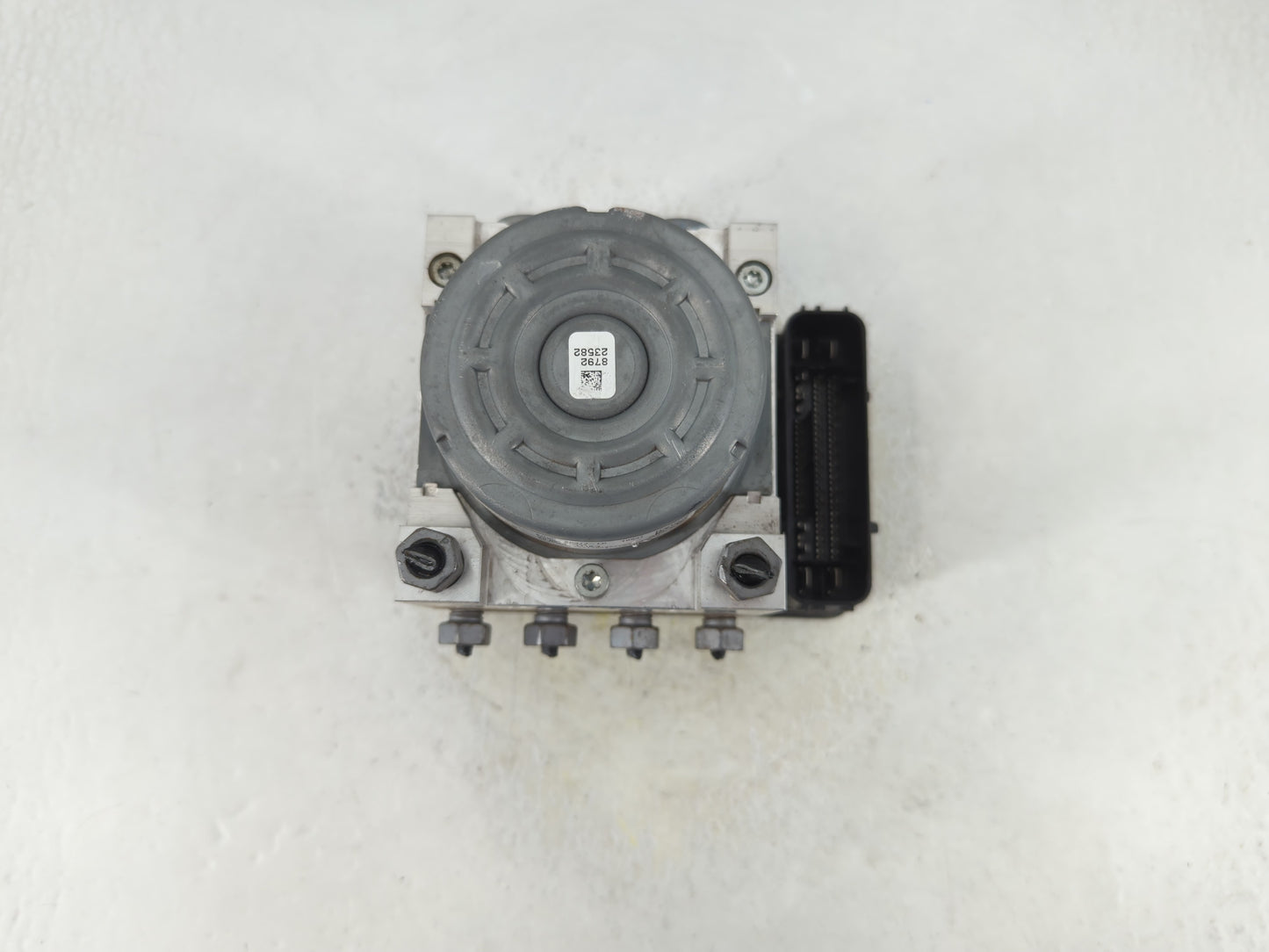 2019-2020 Ford Fusion ABS Pump Control Module Replacement P/N:KG9C-2B373-LC Fits Fits 2019 2020 OEM Used Auto Parts - Oemuse