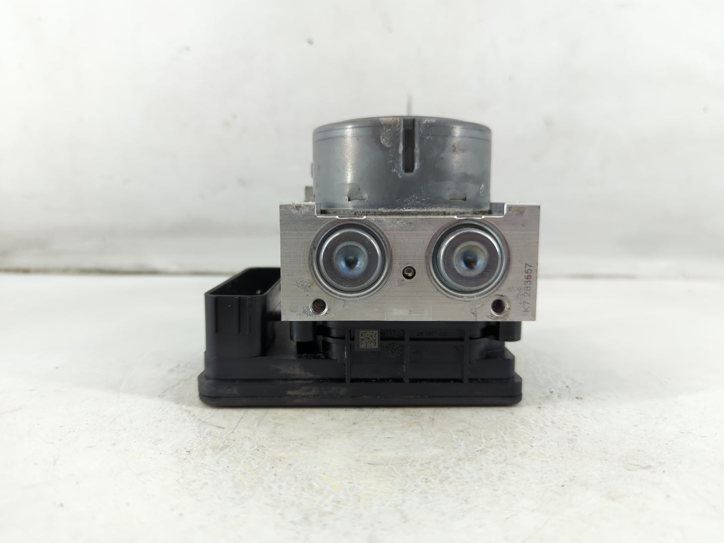 2019-2020 Ford Fusion ABS Pump Control Module Replacement P/N:KG9C-2B373-LC Fits Fits 2019 2020 OEM Used Auto Parts - Oemuse