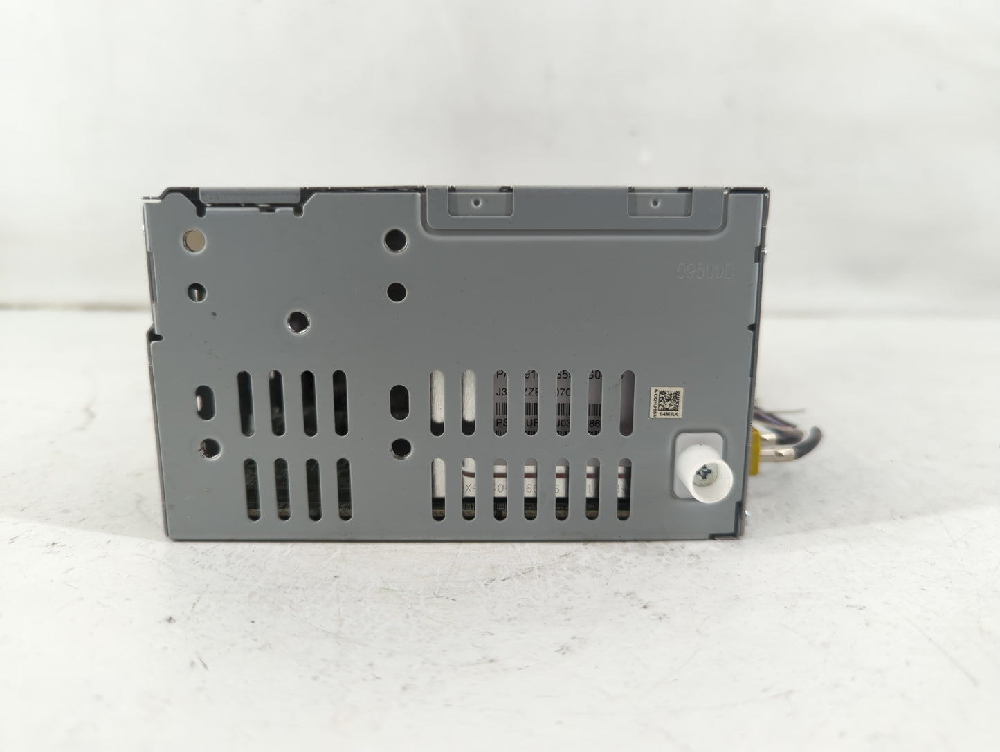 2019-2020 Ford Fusion Radio AM FM Cd Player Receiver Replacement P/N:KS7T-18D818-YB Fits Fits 2019 2020 OEM Used Auto Parts 