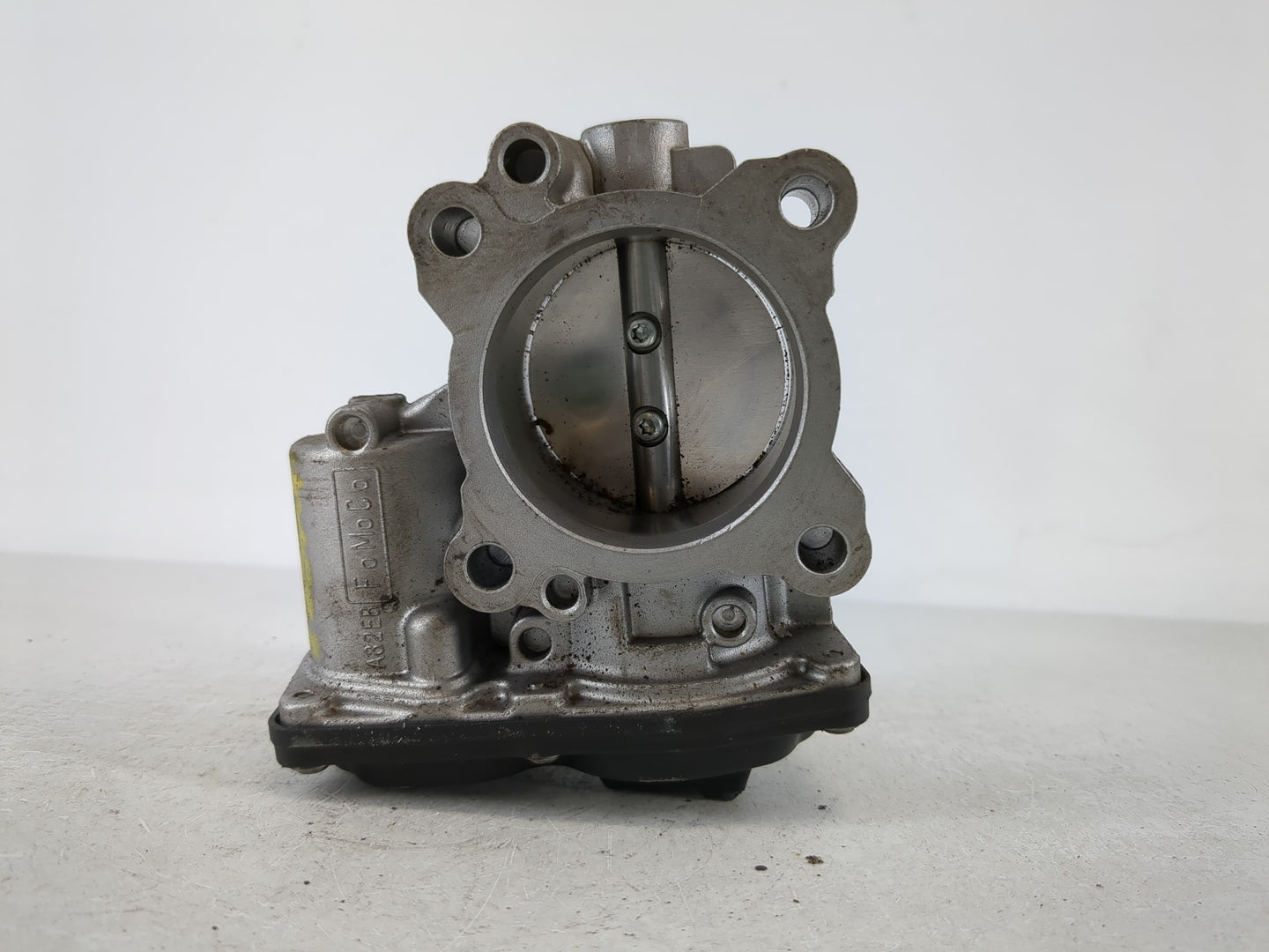 2014-2020 Ford Fusion Throttle Body P/N:DS7G-9F991-CA Fits Fits 2014 2015 2016 2017 2018 2019 2020 OEM Used Auto Parts - Oem