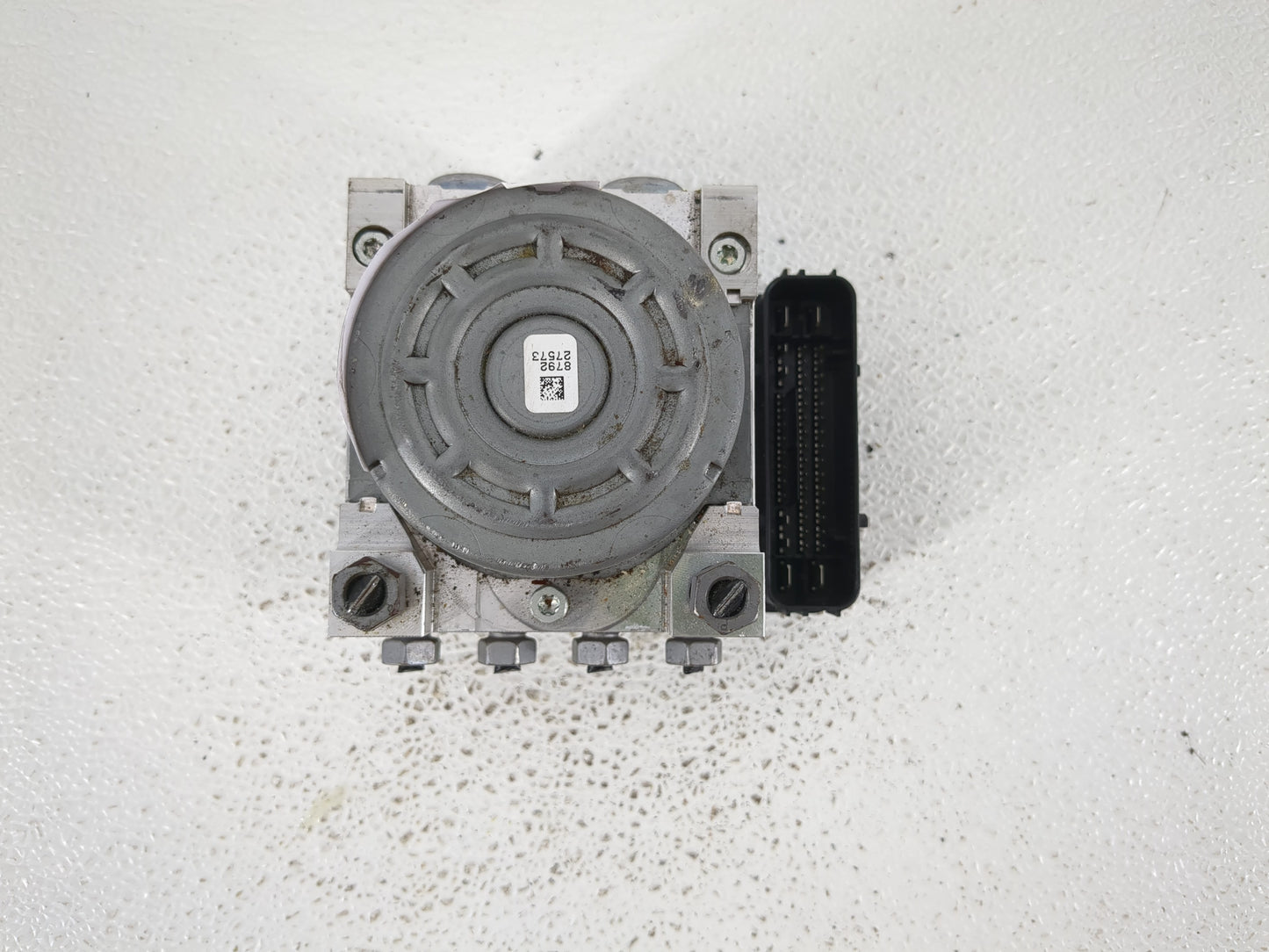 2019-2020 Ford Fusion ABS Pump Control Module Replacement P/N:KG9C-2B373-LC KG9C-2B373-LD Fits Fits 2019 2020 OEM Used Auto 